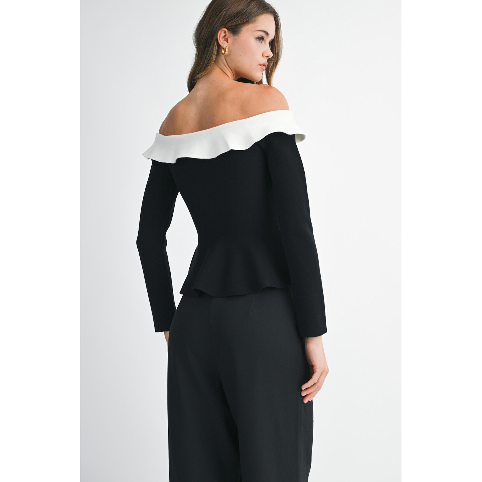 OFF SHOULDER PEPLUM TOP