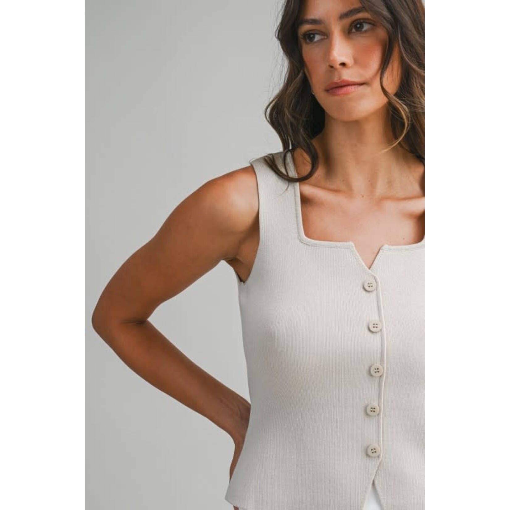 KNITTED SCOOPED NECK VEST TOP