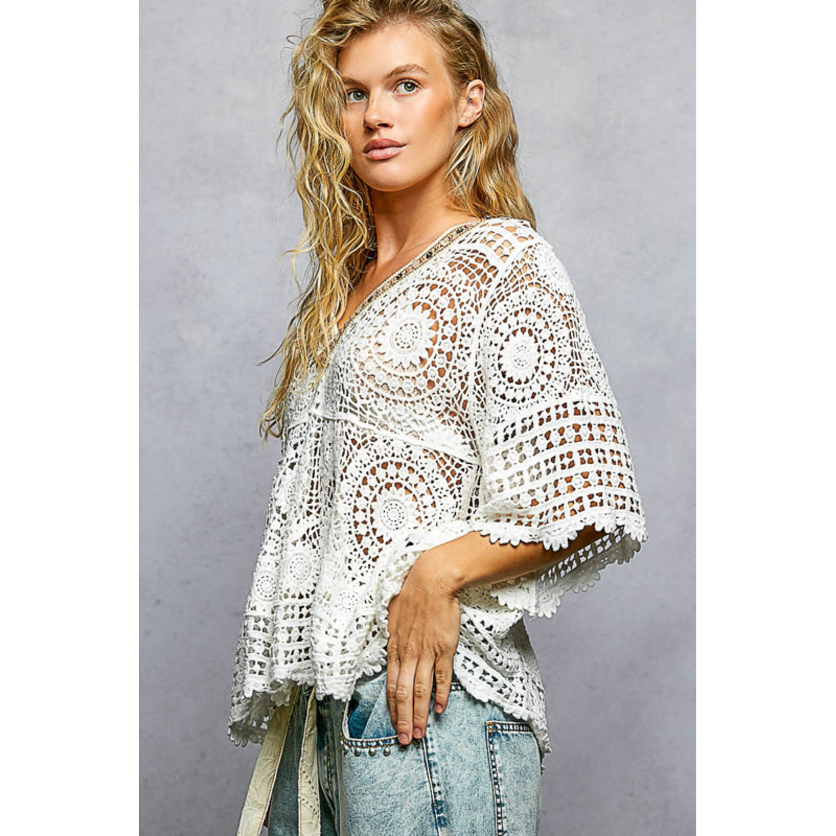 OFF WHITE CROCHET TOP