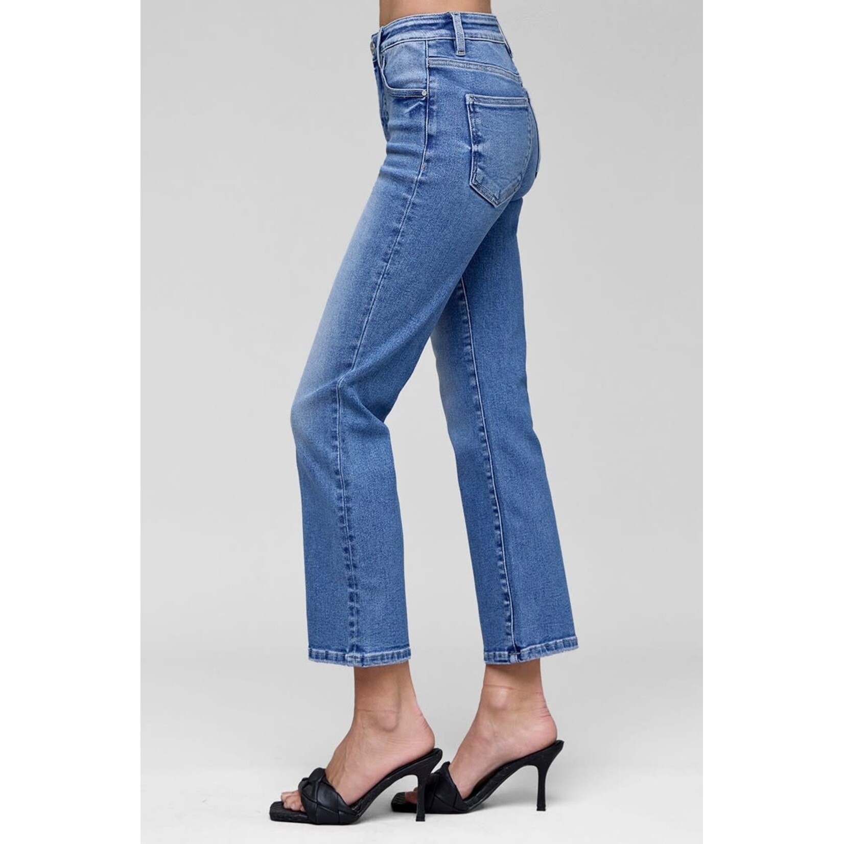 MEDIUM WASH CROP STRAIGHT JEANS