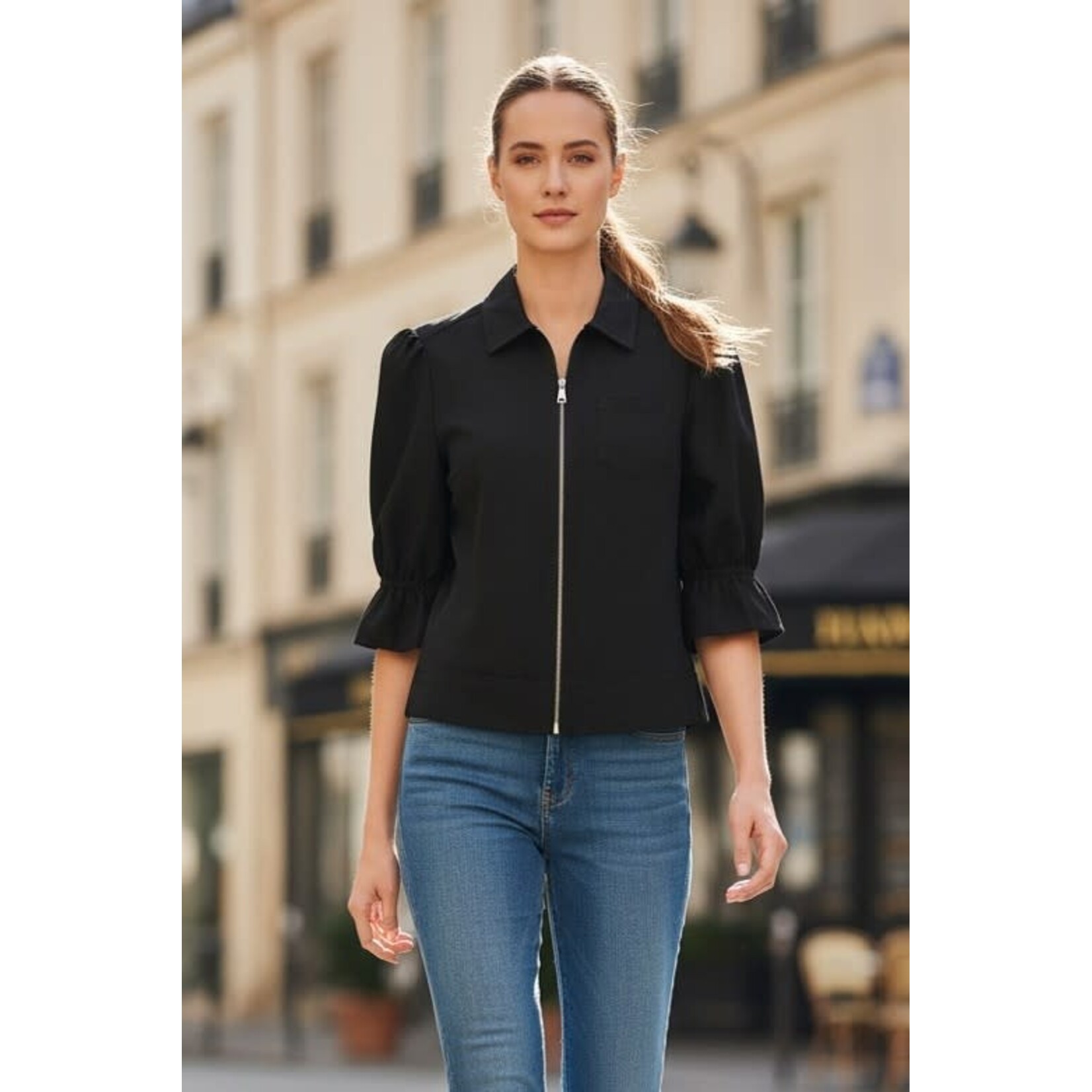 AVAILABLE IN BLACK & TAUPE