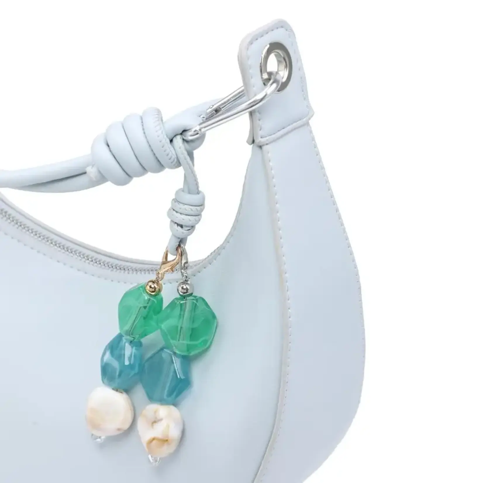 AVAILABLE IN CREAM AND BLUE