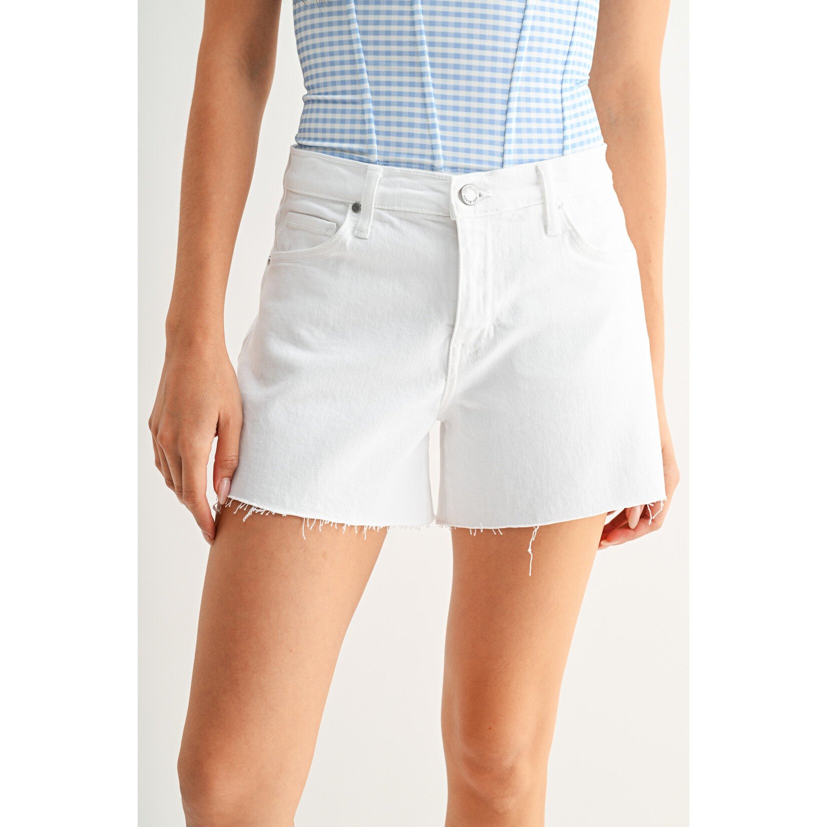 WHITE MID RISE STRETCH SHORT