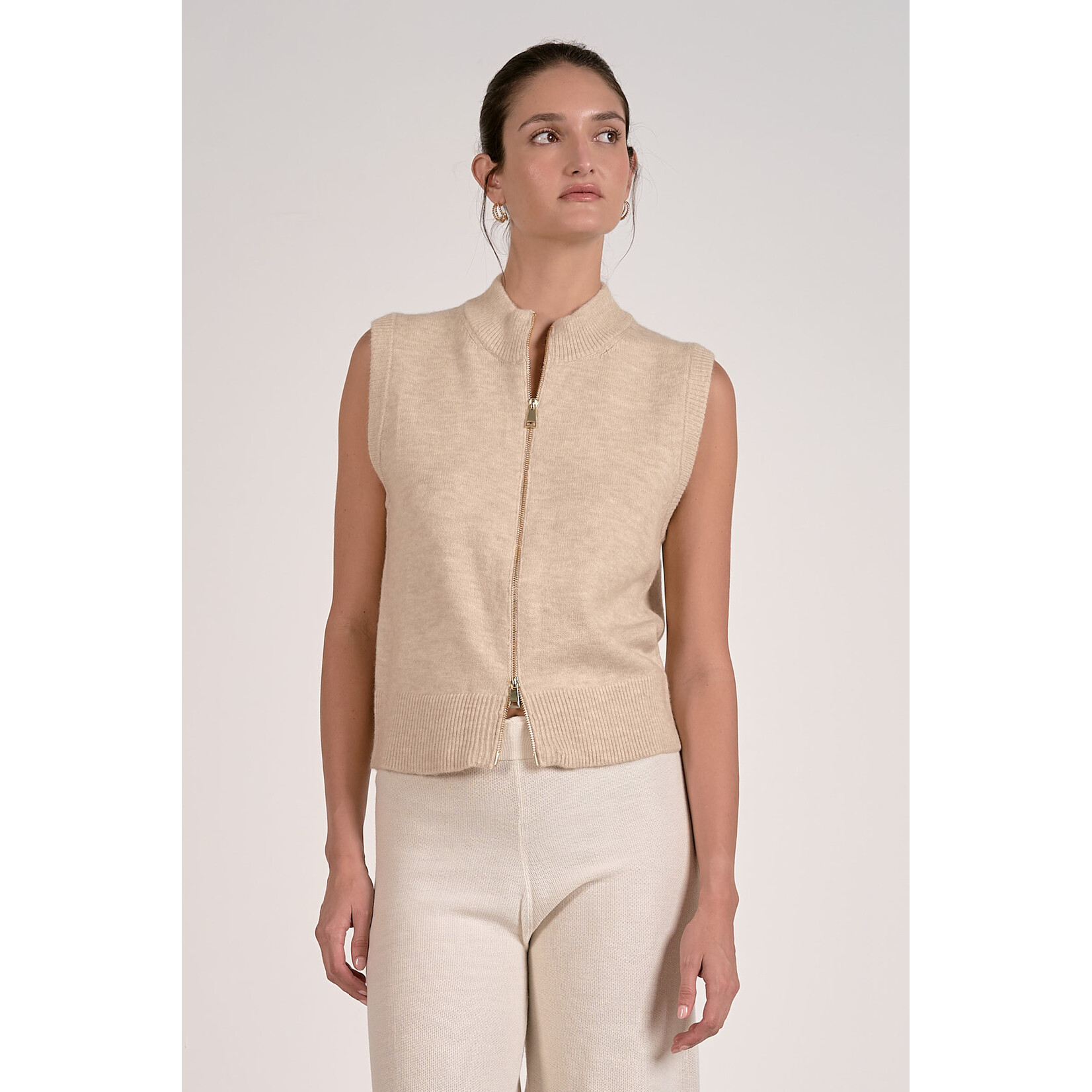 elan SAND SLEEVELESS ZIP UP