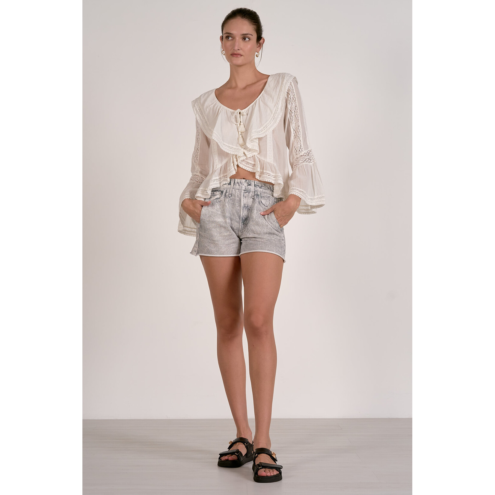 elan WHITE RUFFLE BLOUSE