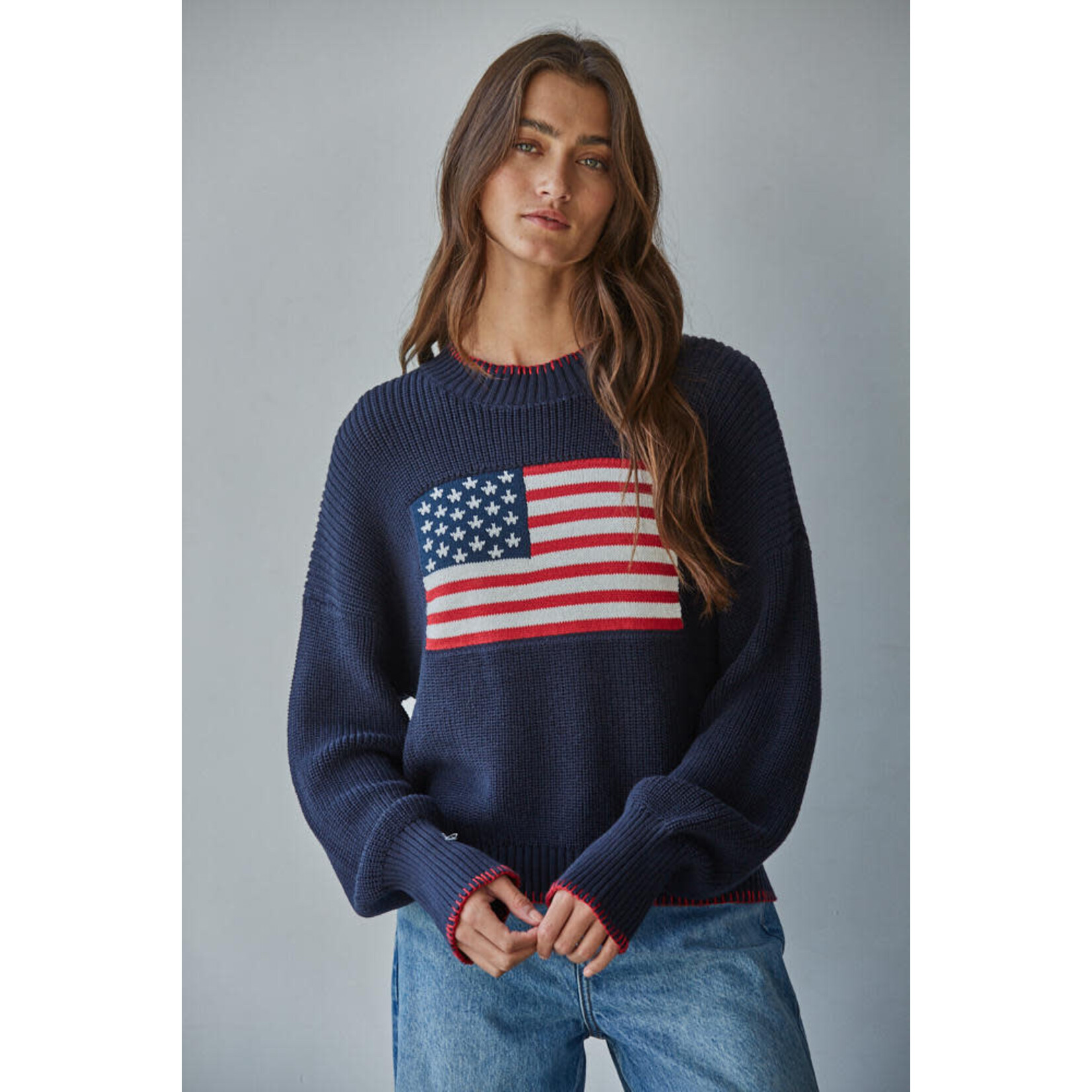 AVAILABLE IN NAVY AND OFF WHITE