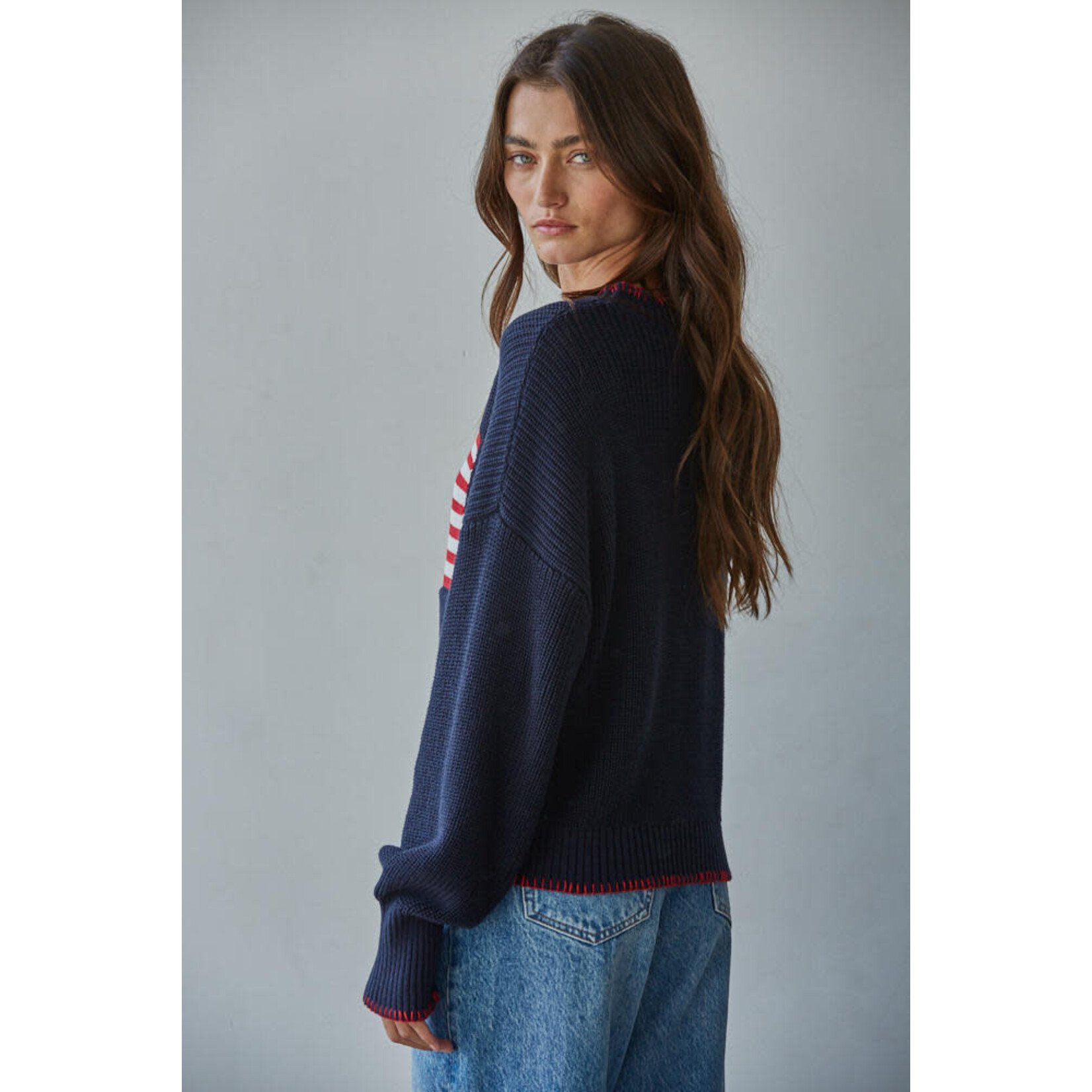 AVAILABLE IN NAVY AND OFF WHITE