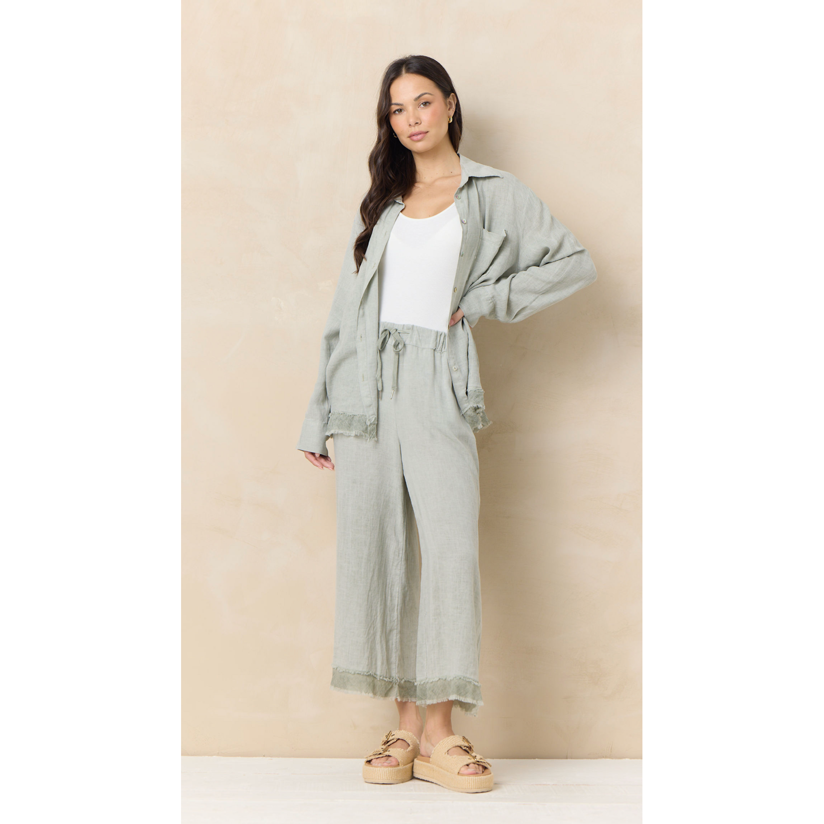 Vintage Havana SAGE LINEN BUTTON DOWN