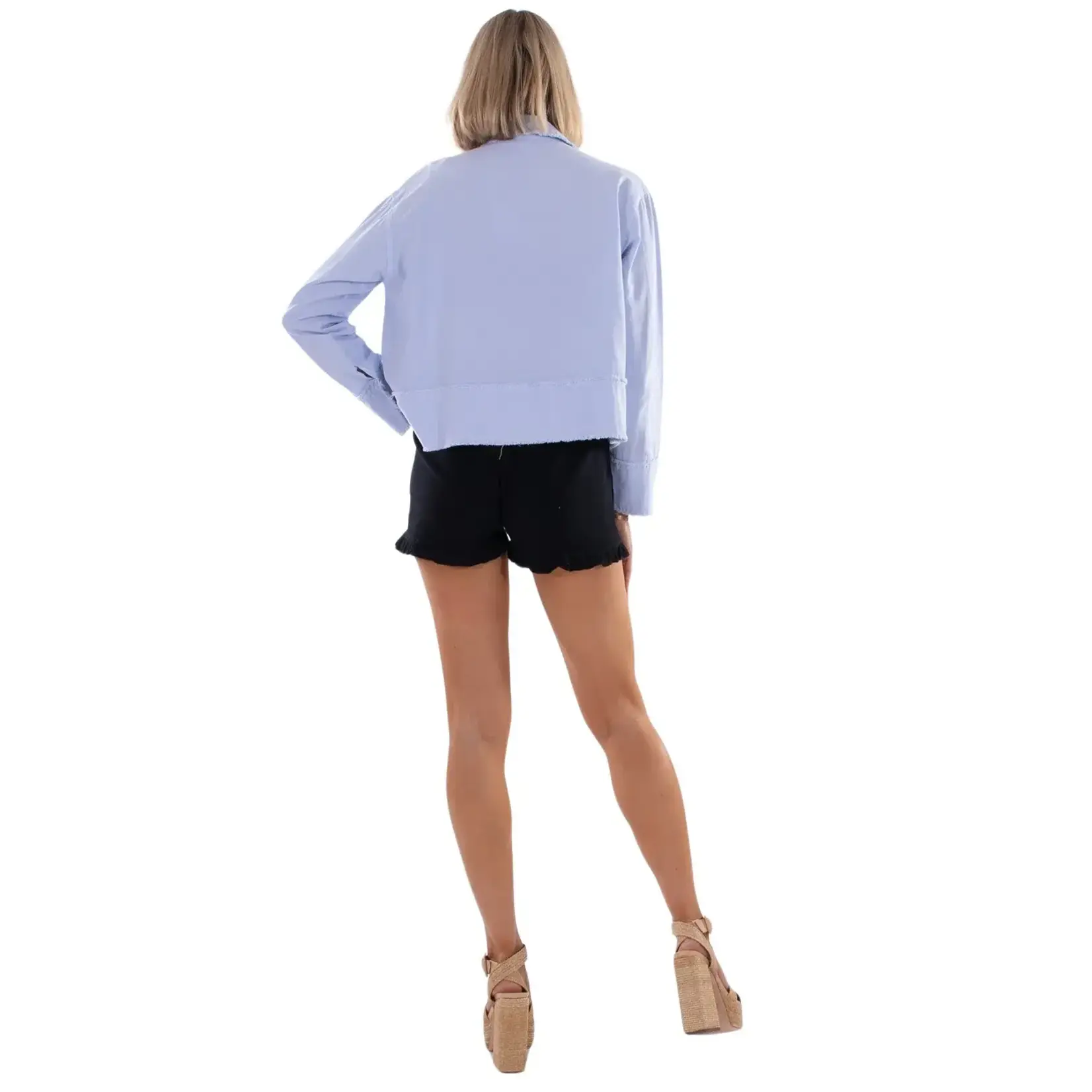 AVAILABLE IN WHITE & SKY BLUE