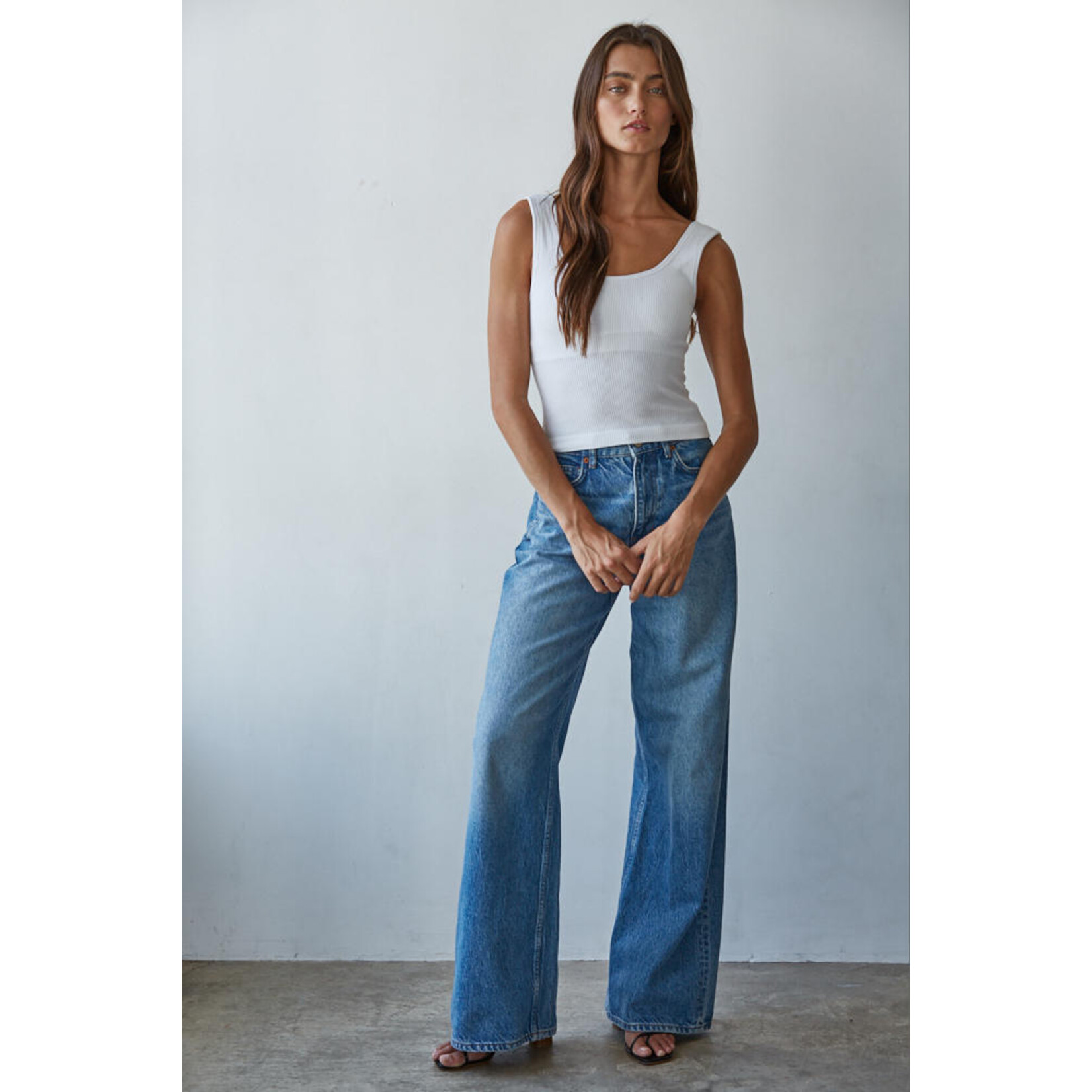 AVAILABLE IN TAN & WHITE