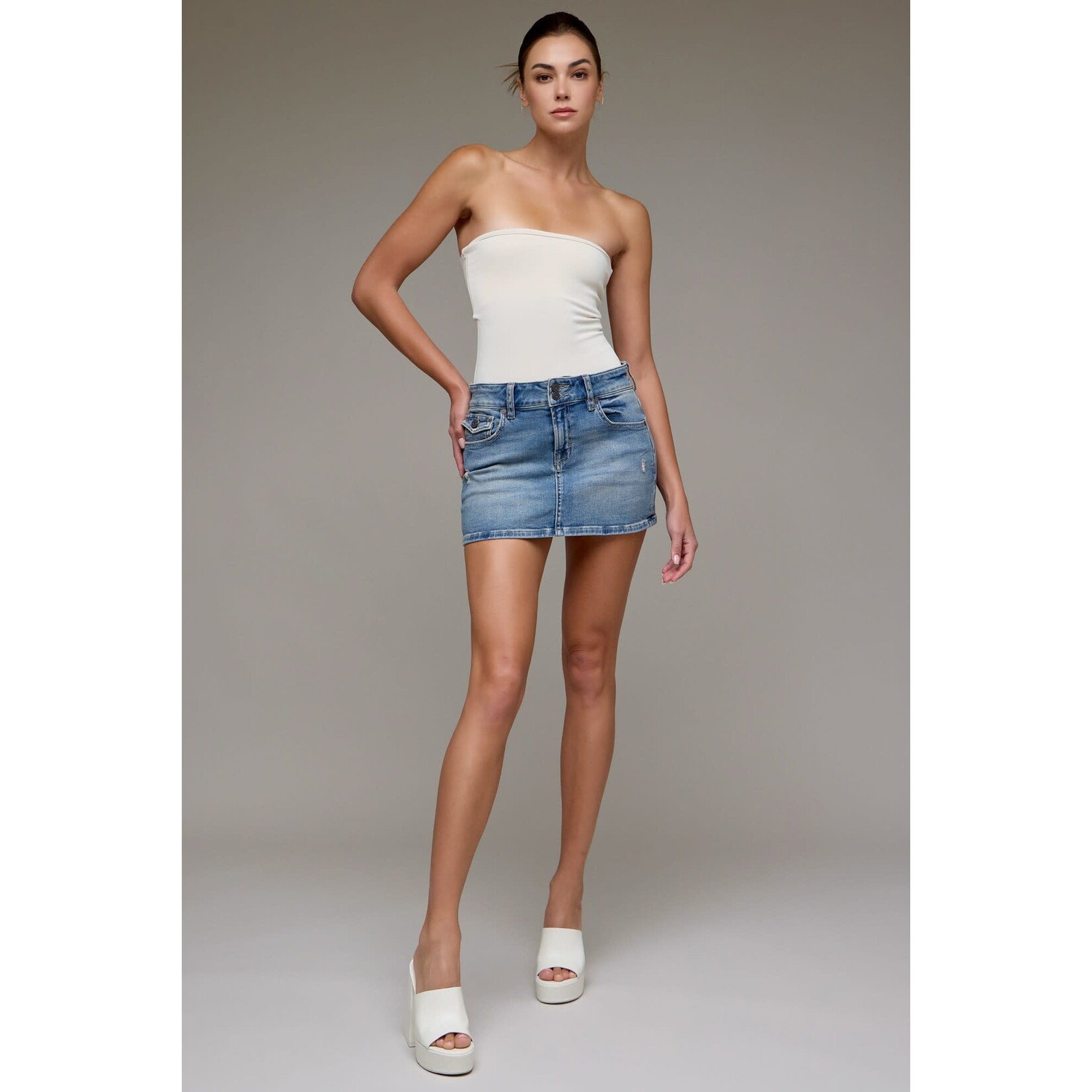 HIDDEN STRETCH MINI SKIRT