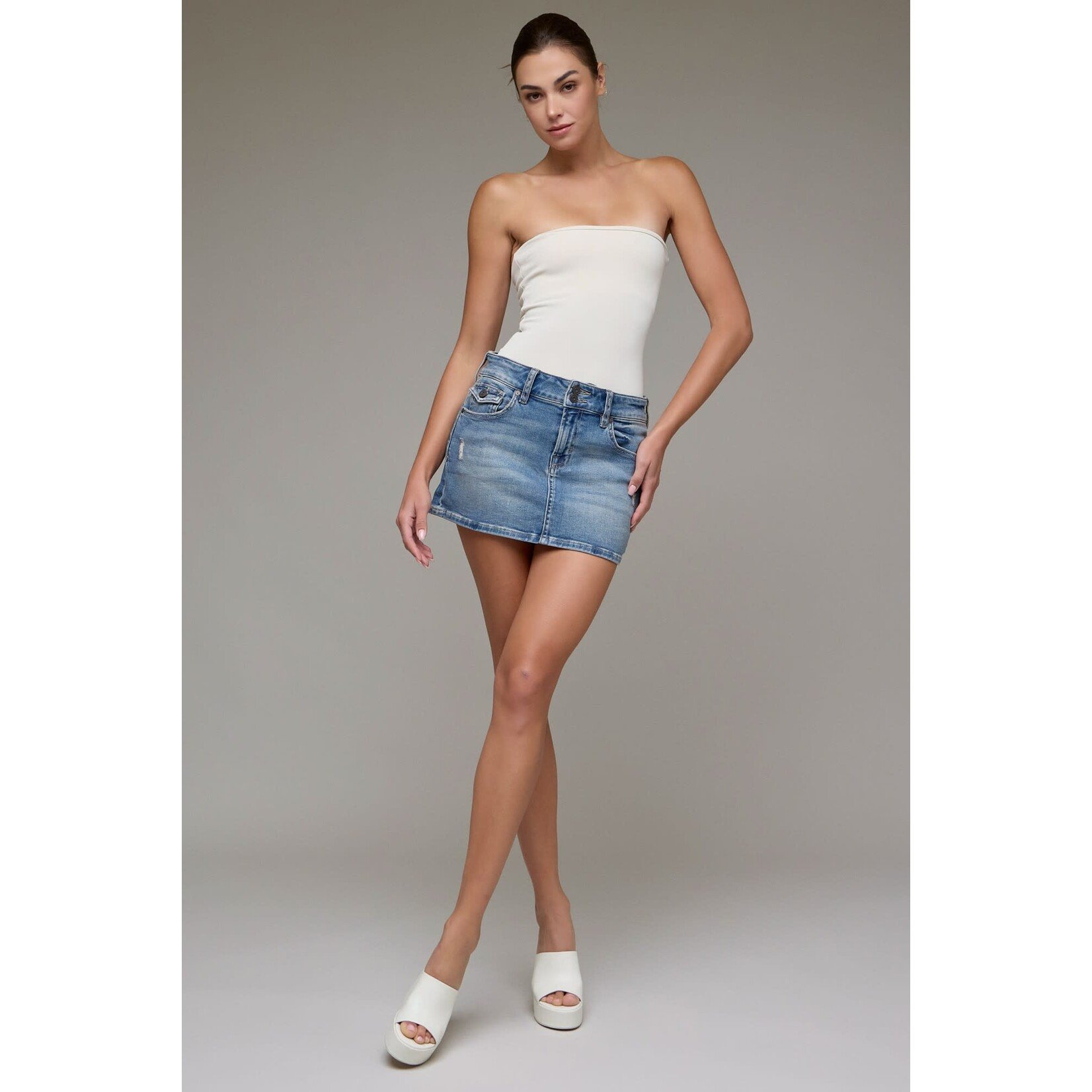 HIDDEN STRETCH MINI SKIRT