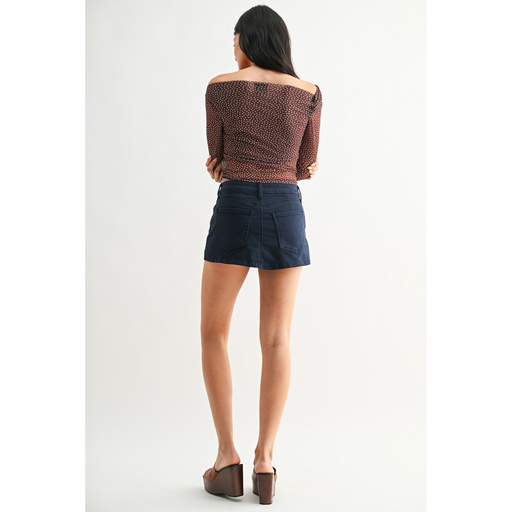 AVAILABLE IN WHITE, LIGHT WASH, AND NAVY