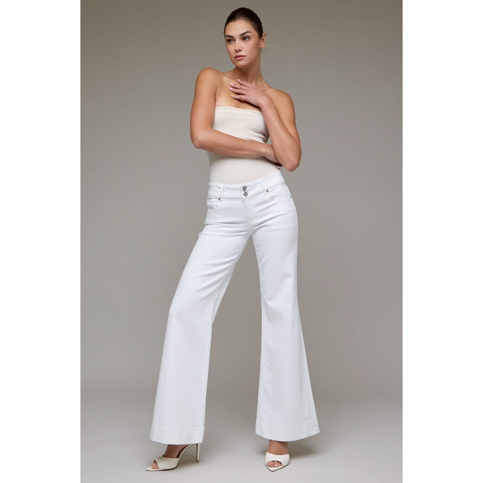 HIDDEN LOW RISE COMFORT FLARE JEAN