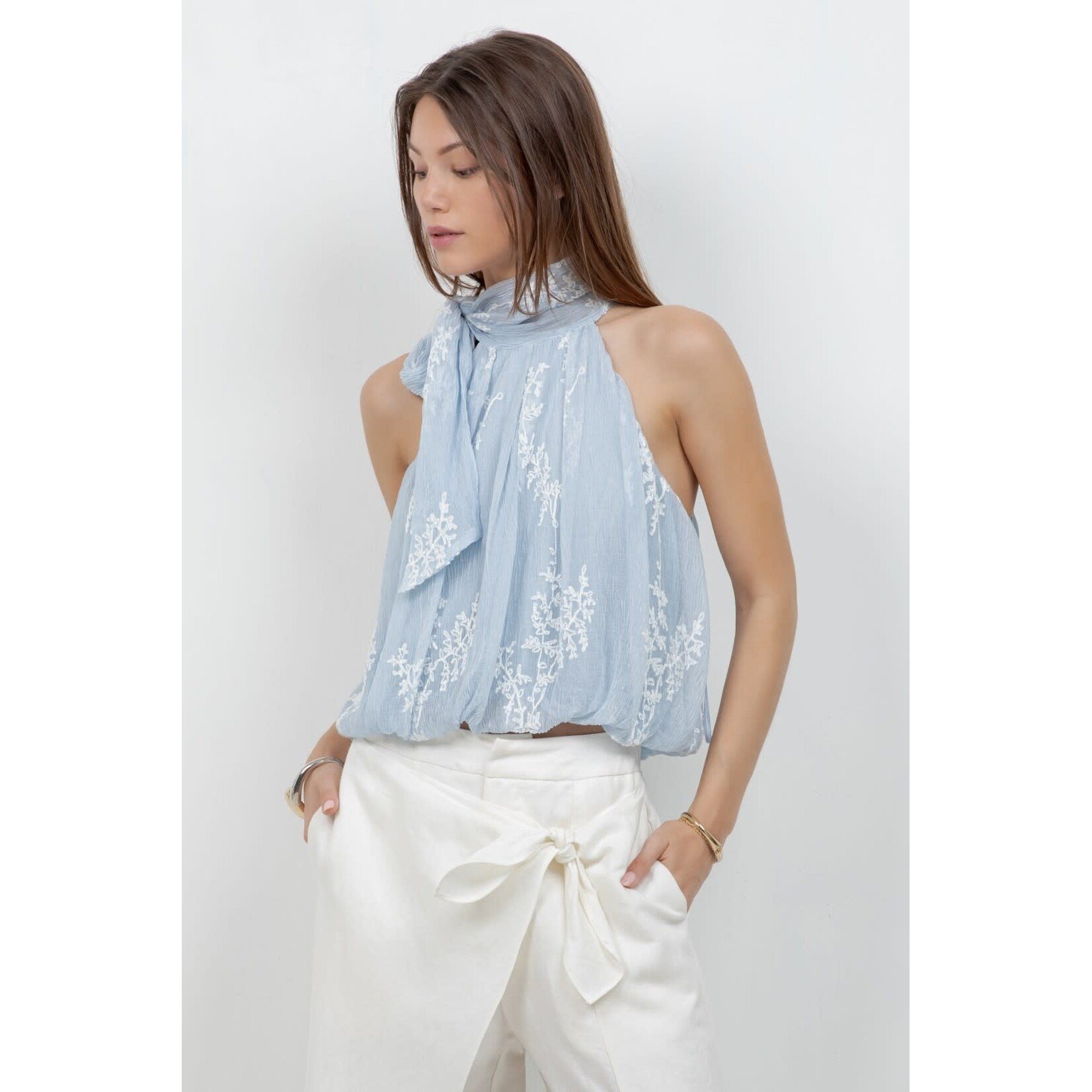 THE DAISY TOP
