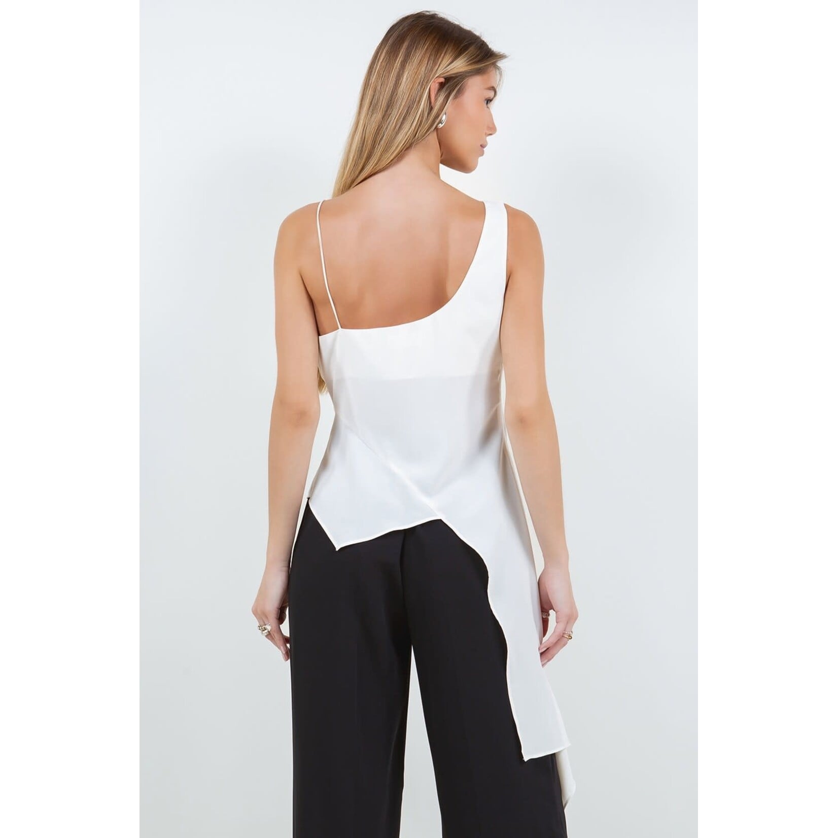 THE MADISON TOP
