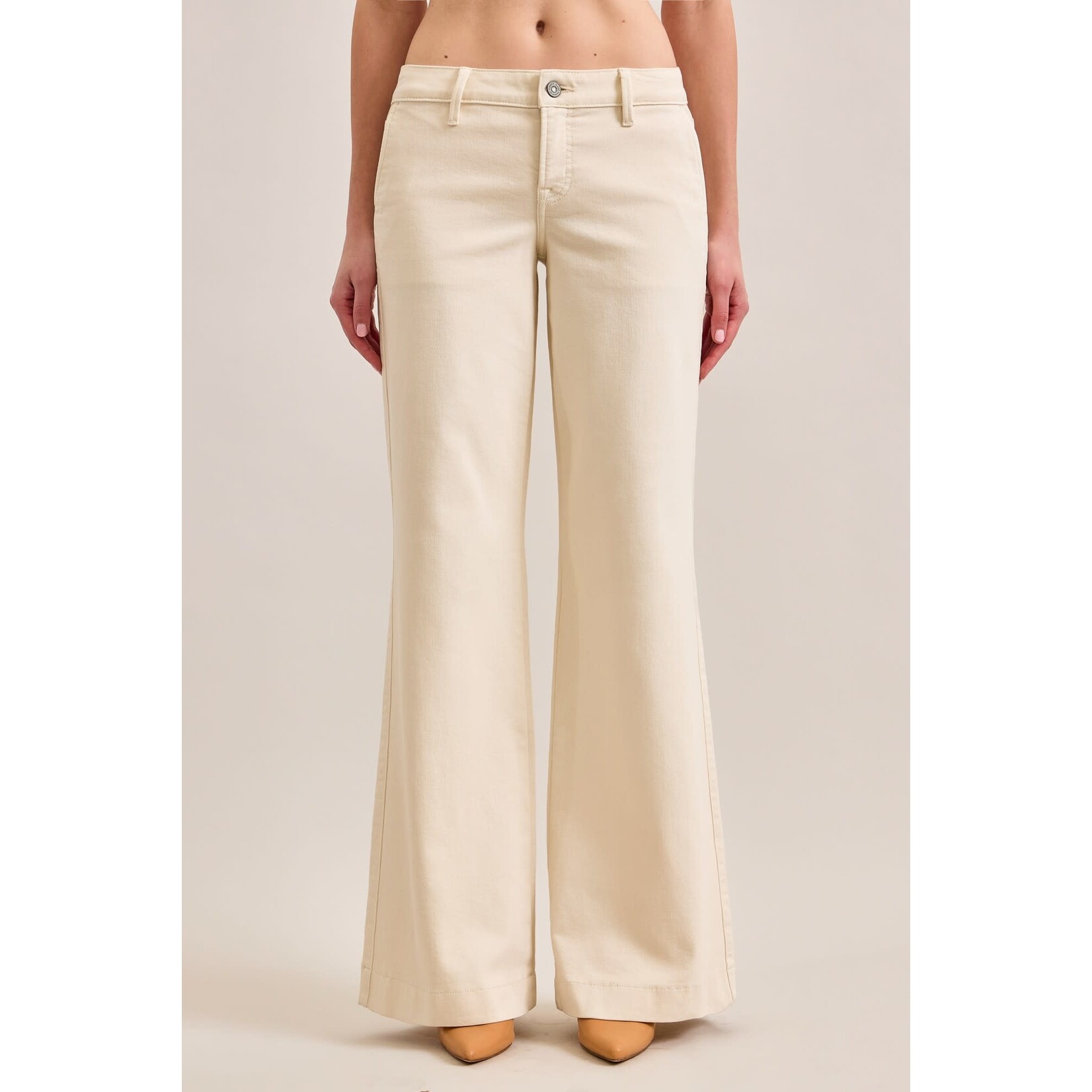 HIDDEN ECRU LOW RISE COMFORT FLARE