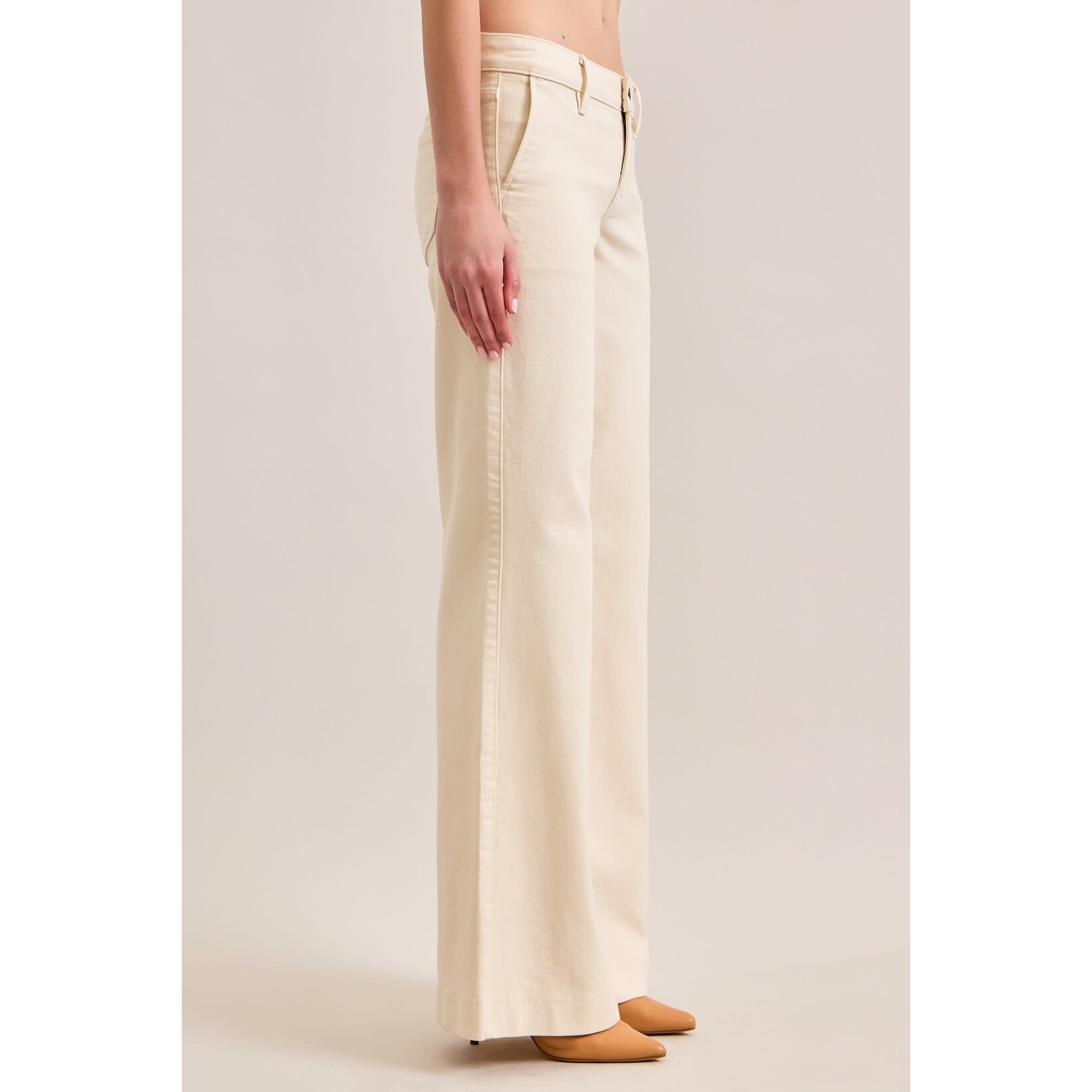 HIDDEN ECRU LOW RISE COMFORT FLARE