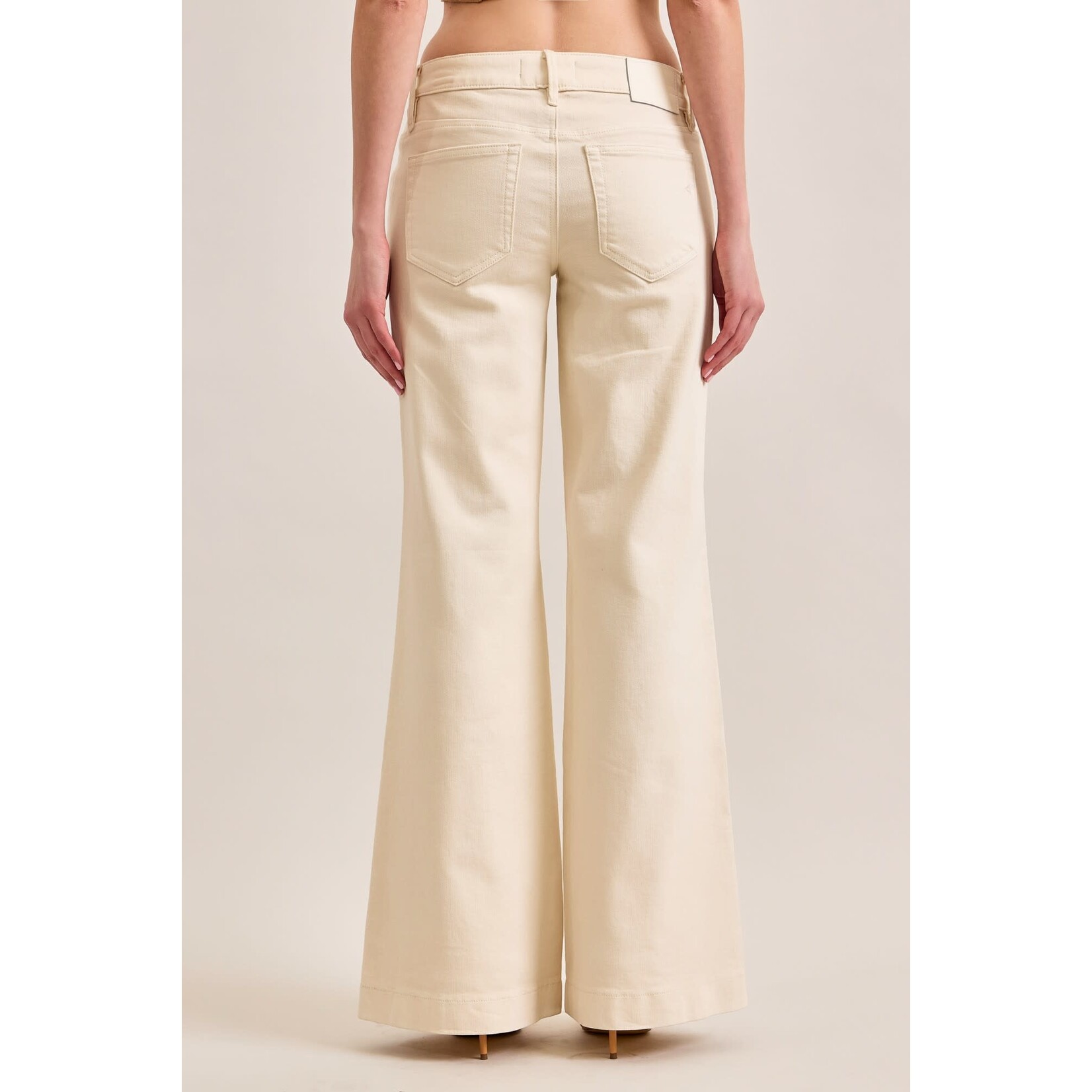 HIDDEN ECRU LOW RISE COMFORT FLARE