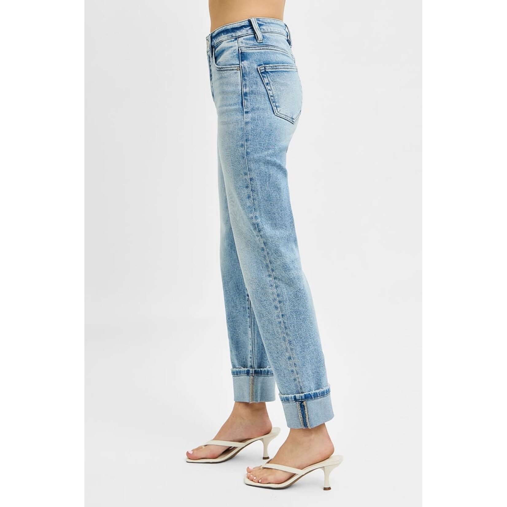 HIGH RISE CROP STRAIGHT JEAN