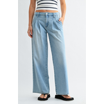 LIGHTWEIGHT PLEATED WIDE LEG JEAN