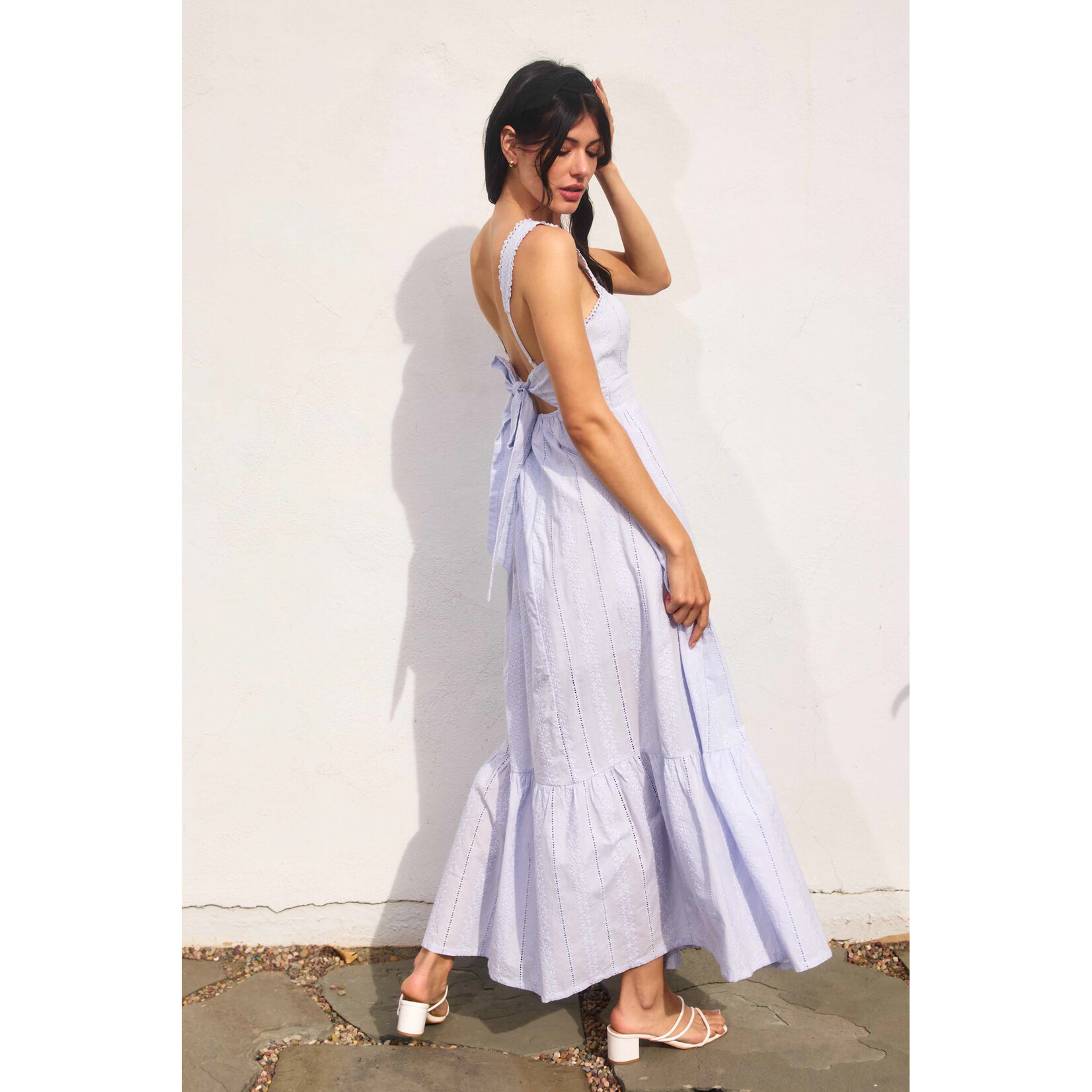 AVAILABLE IN BLUE & WHITE