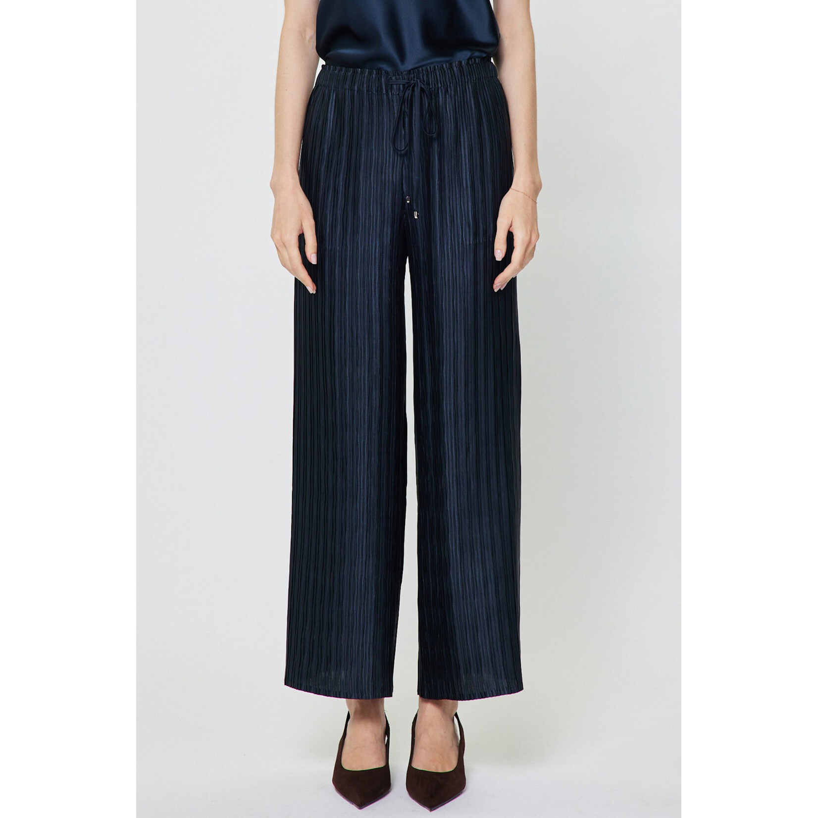 PAIRS WITH OUR JEANETTE TOP