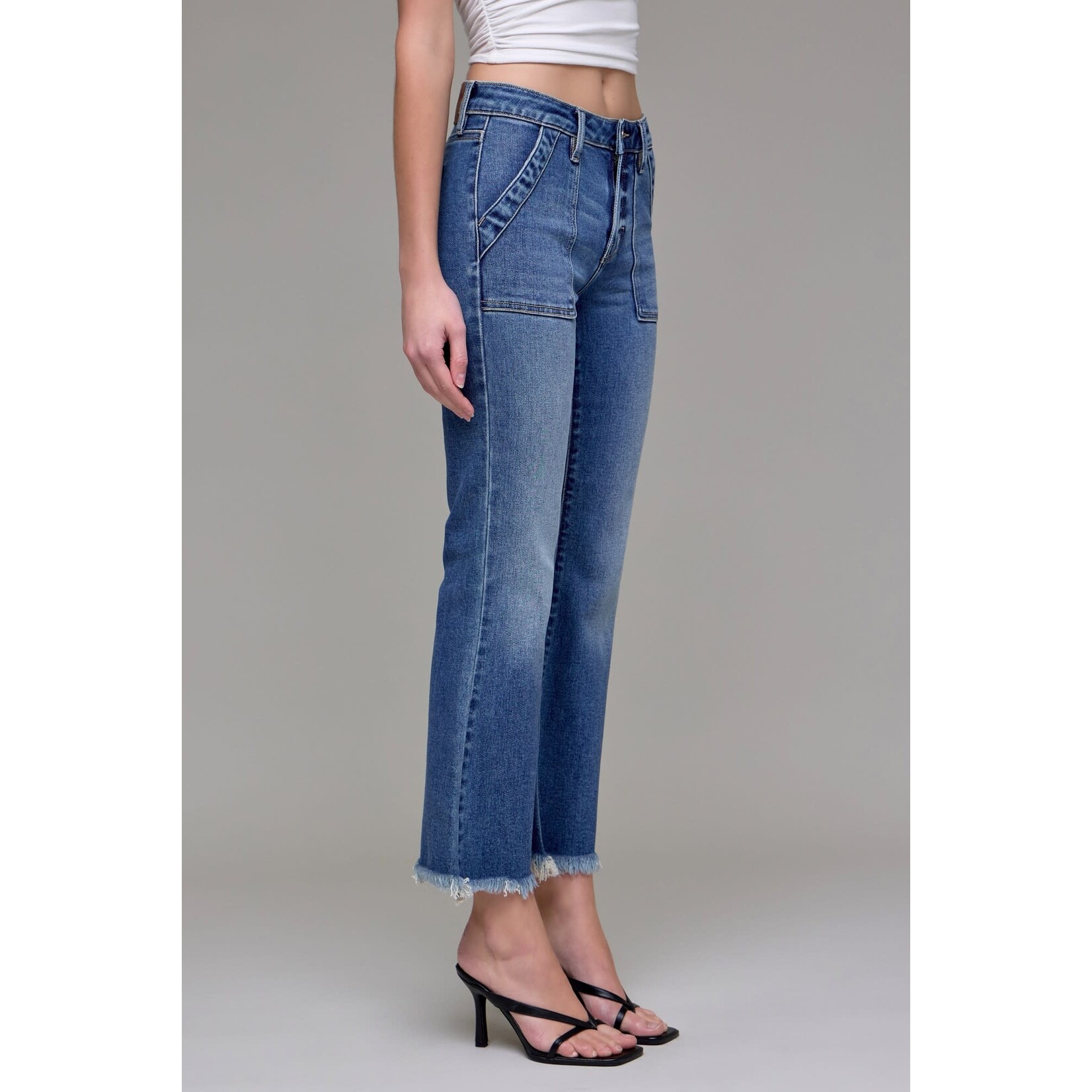 HIDDEN MEDIUM DARK CROP FLARE JEAN