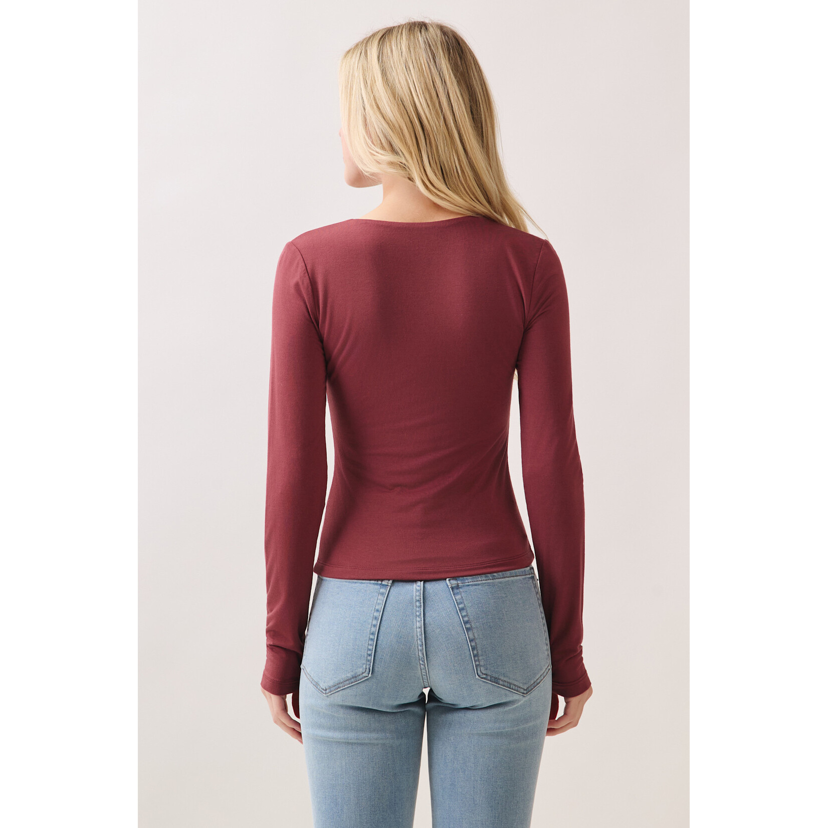 AVAILABLE IN BURGUNDY AND BLACK