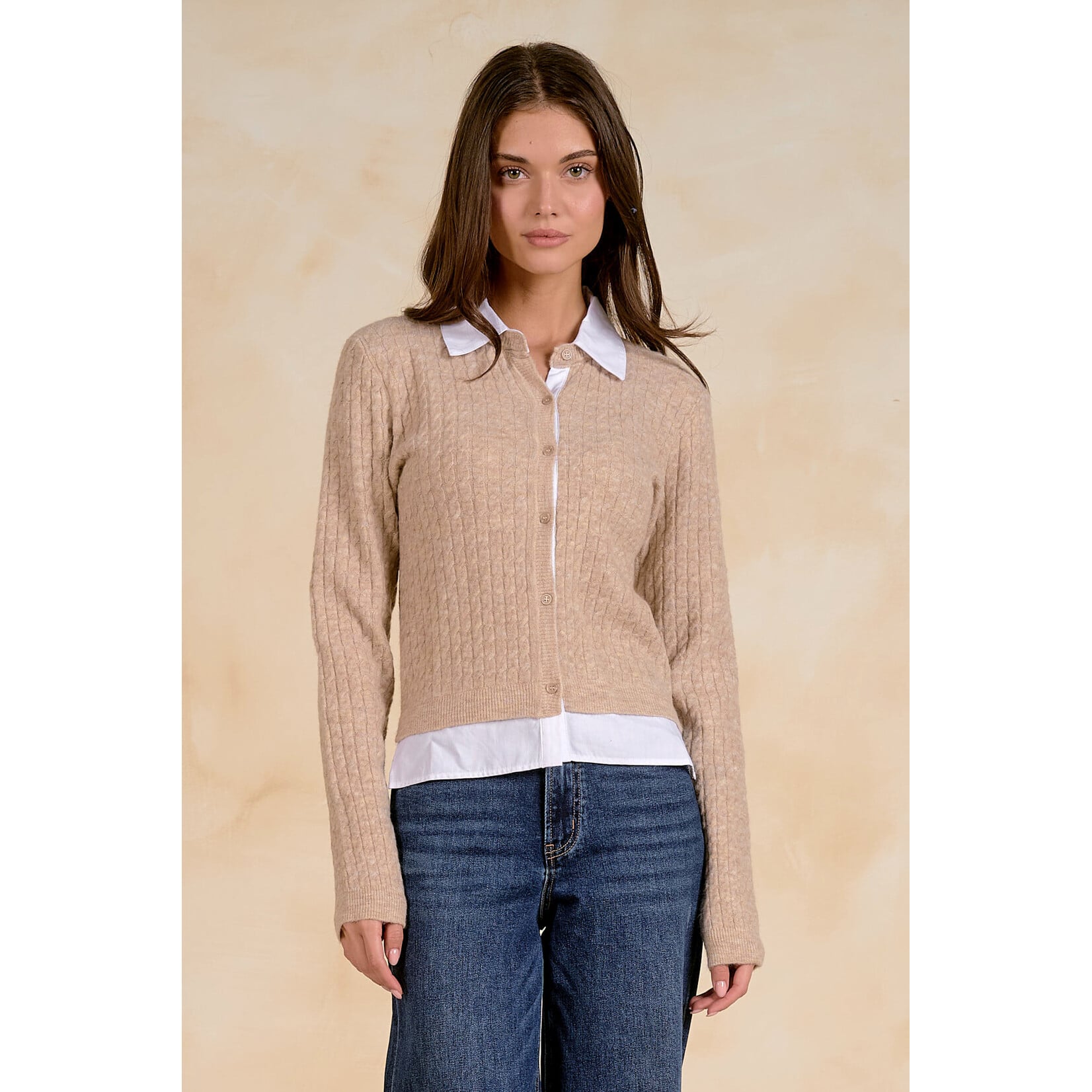elan AVAILABLE IN CHARCOAL & TAN