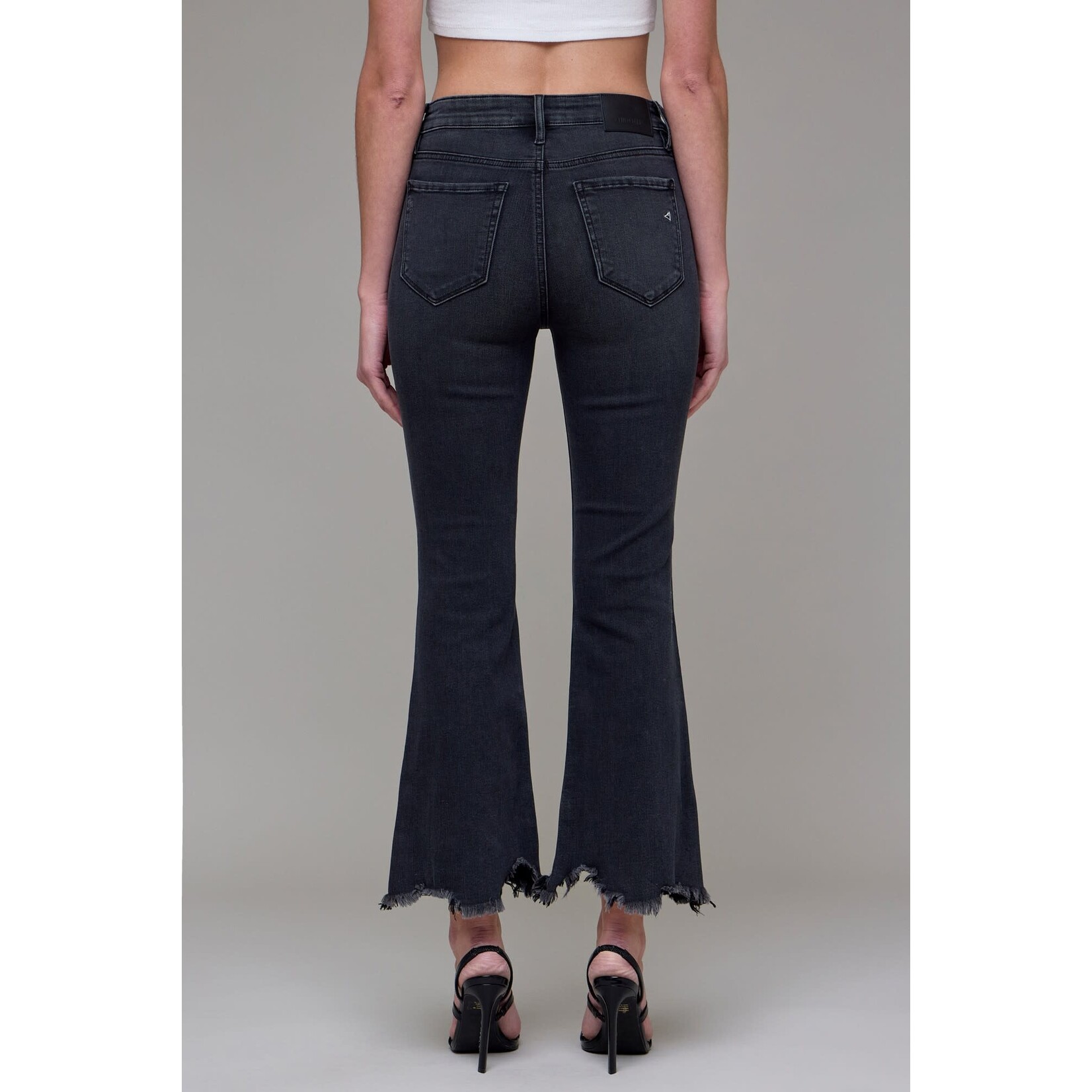 HIDDEN HIGH RISE FRAYED HEM CROPPED FLARE
