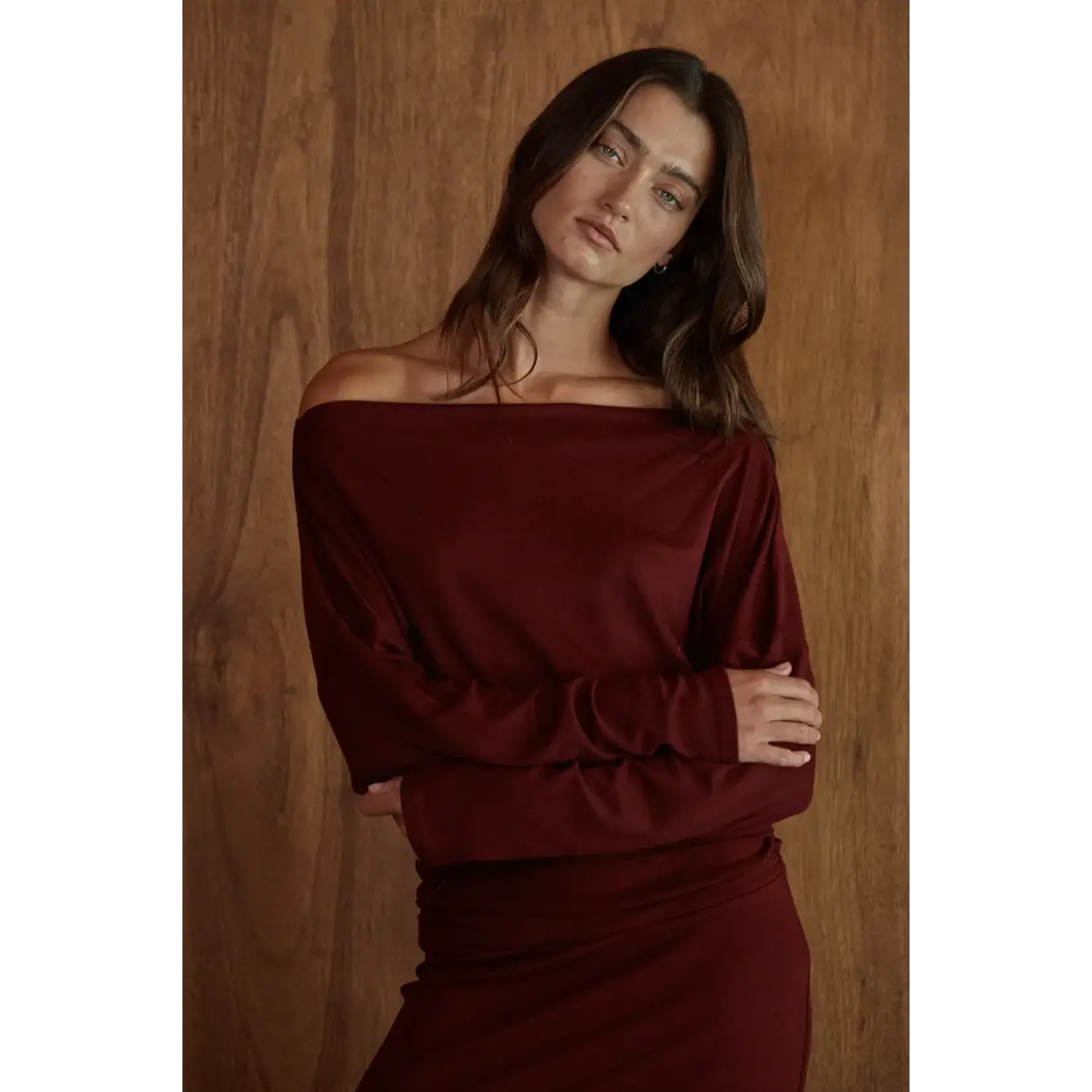 AVAILABLE IN MOCHA & BURGUNDY