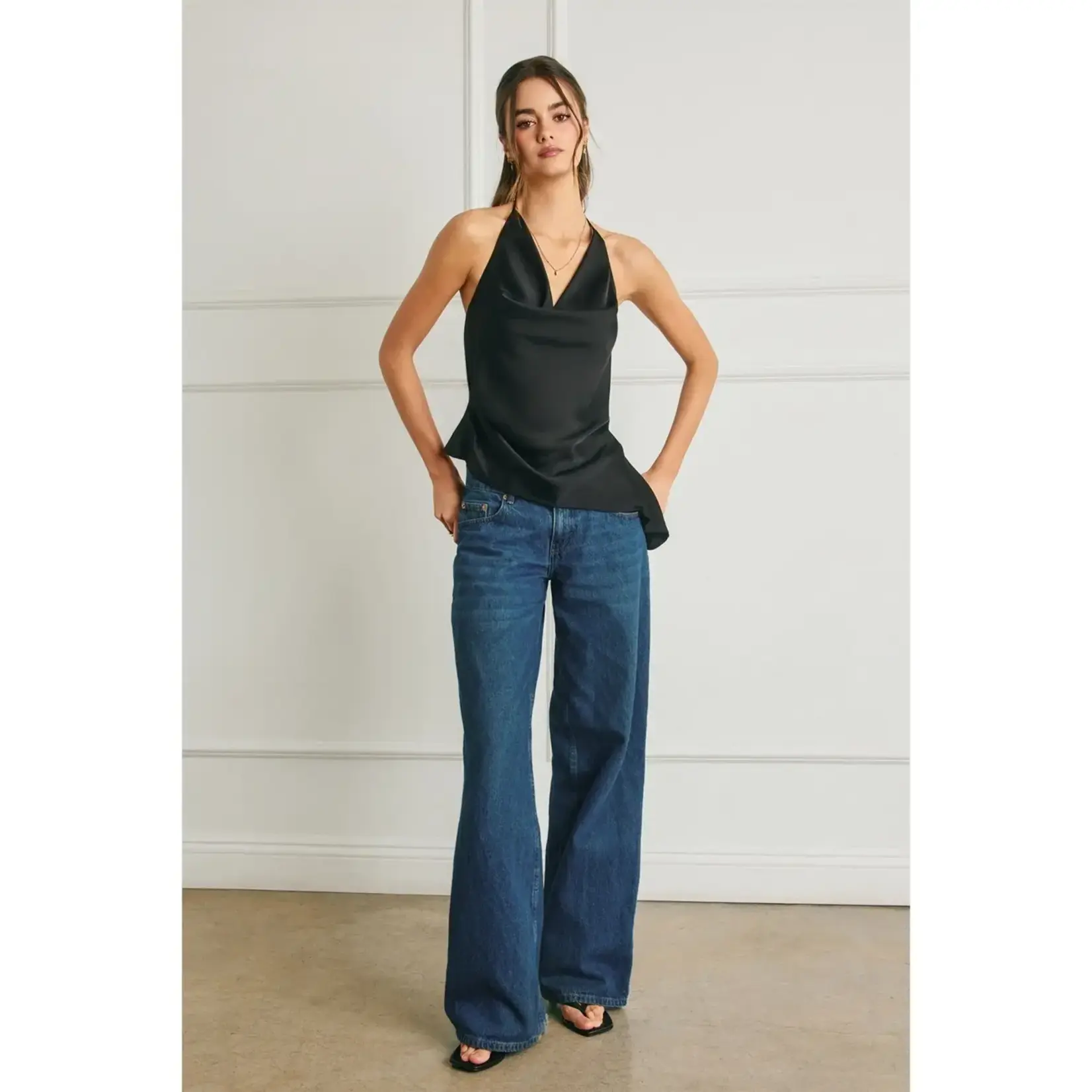 THE RAYA TOP