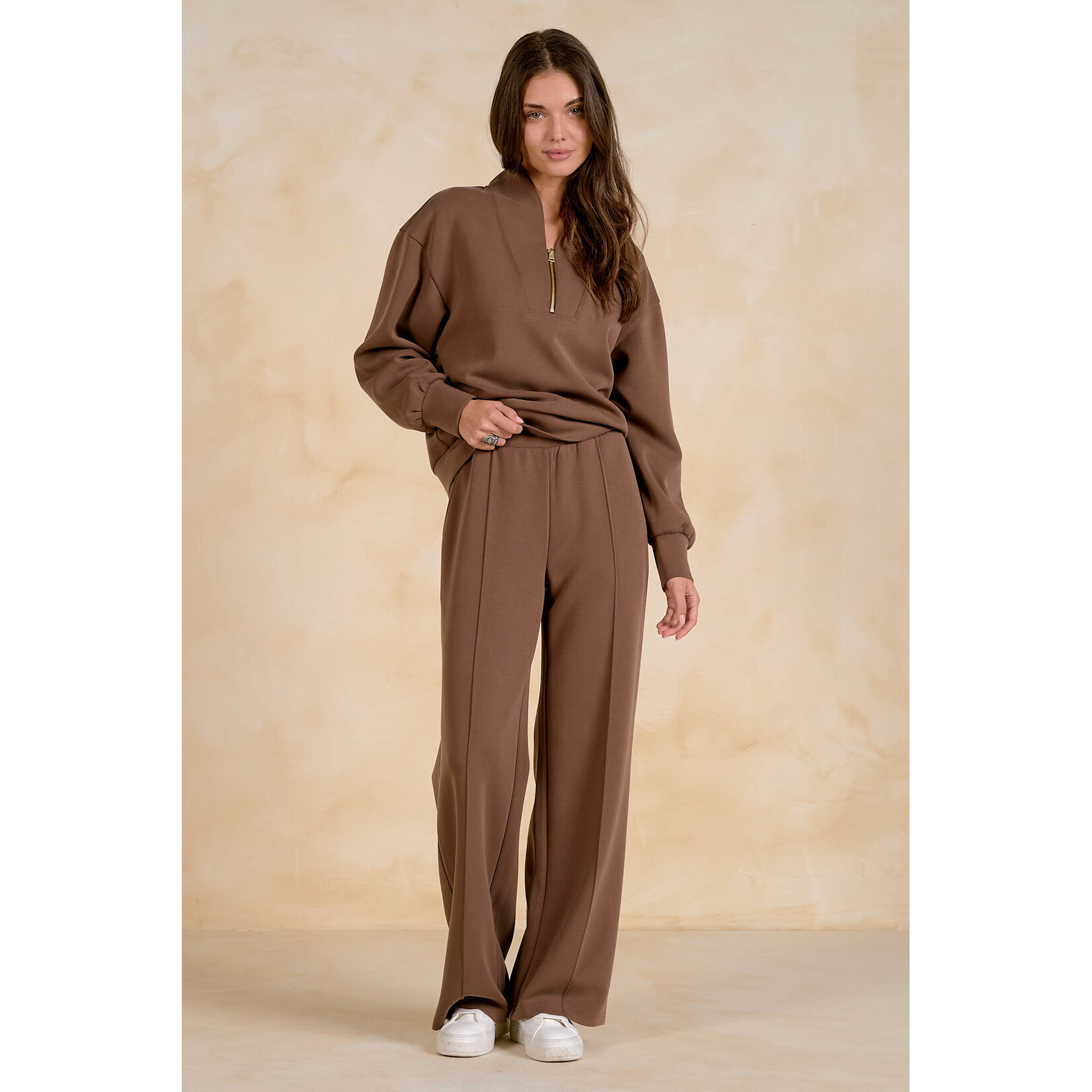 elan PAIRS WITH OUR MOCHA PANTS