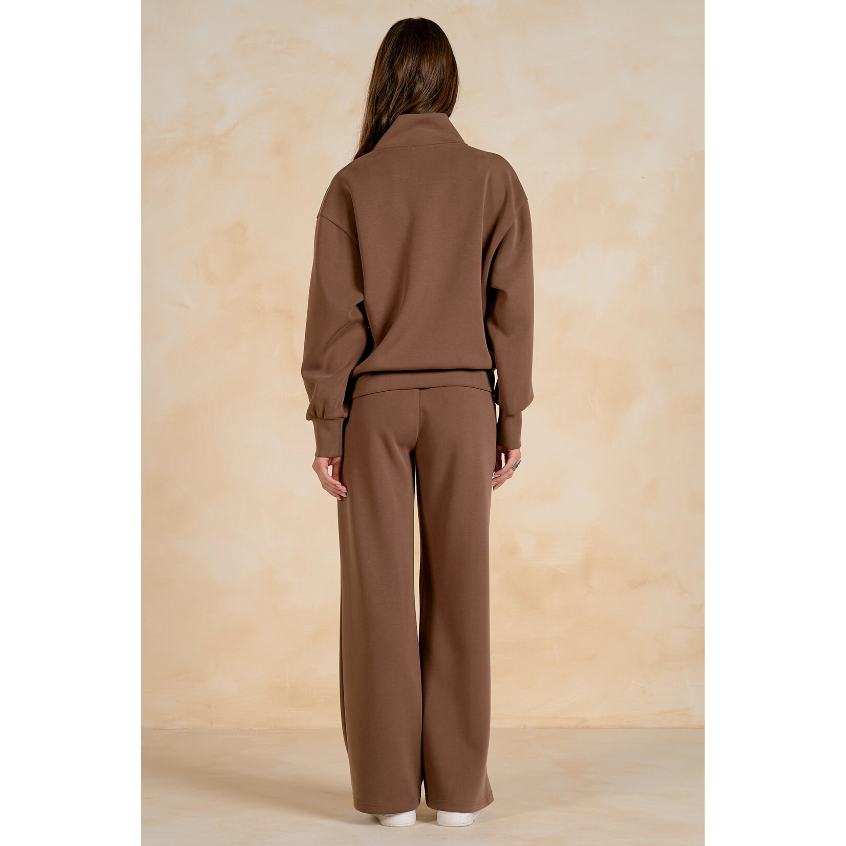 elan PAIRS WITH OUR MOCHA PANTS