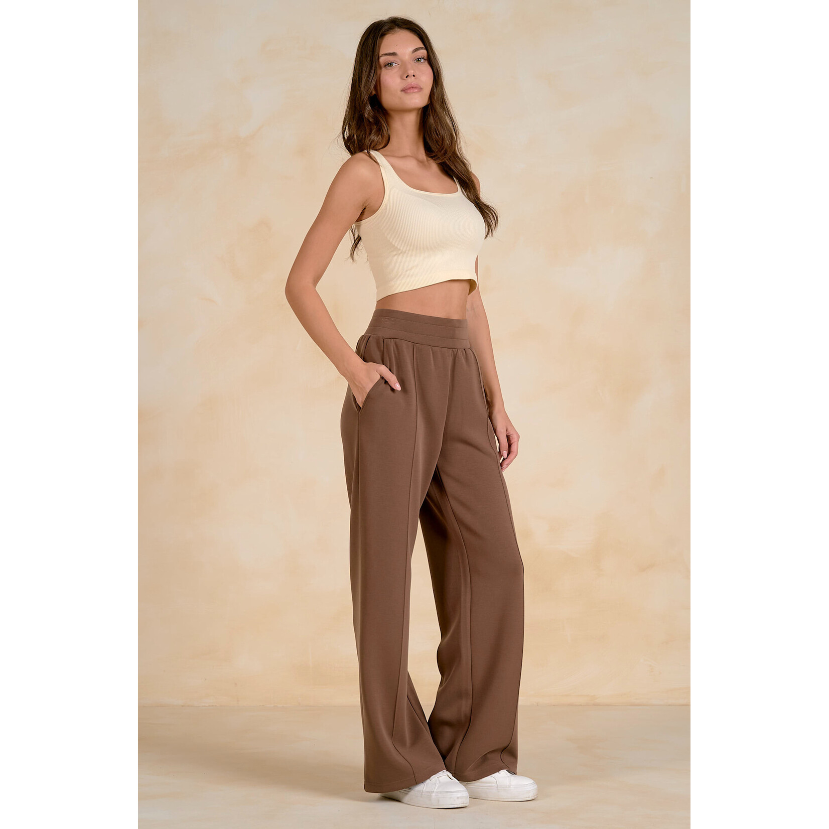 elan PAIRS WITH OUR MOCHA PULLOVER