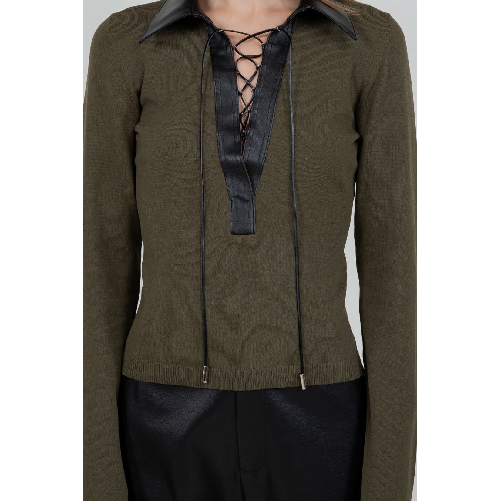 THE DAPHNE TOP