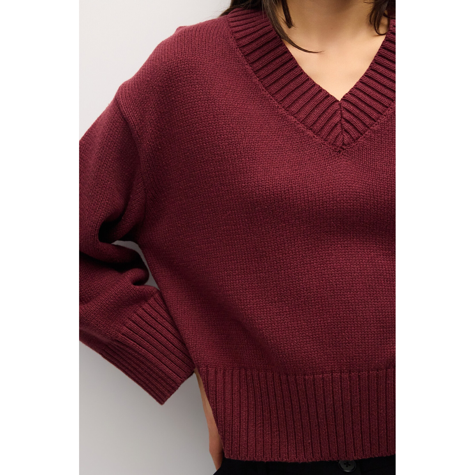AVAILABLE IN BURGUNDY AND BLACK