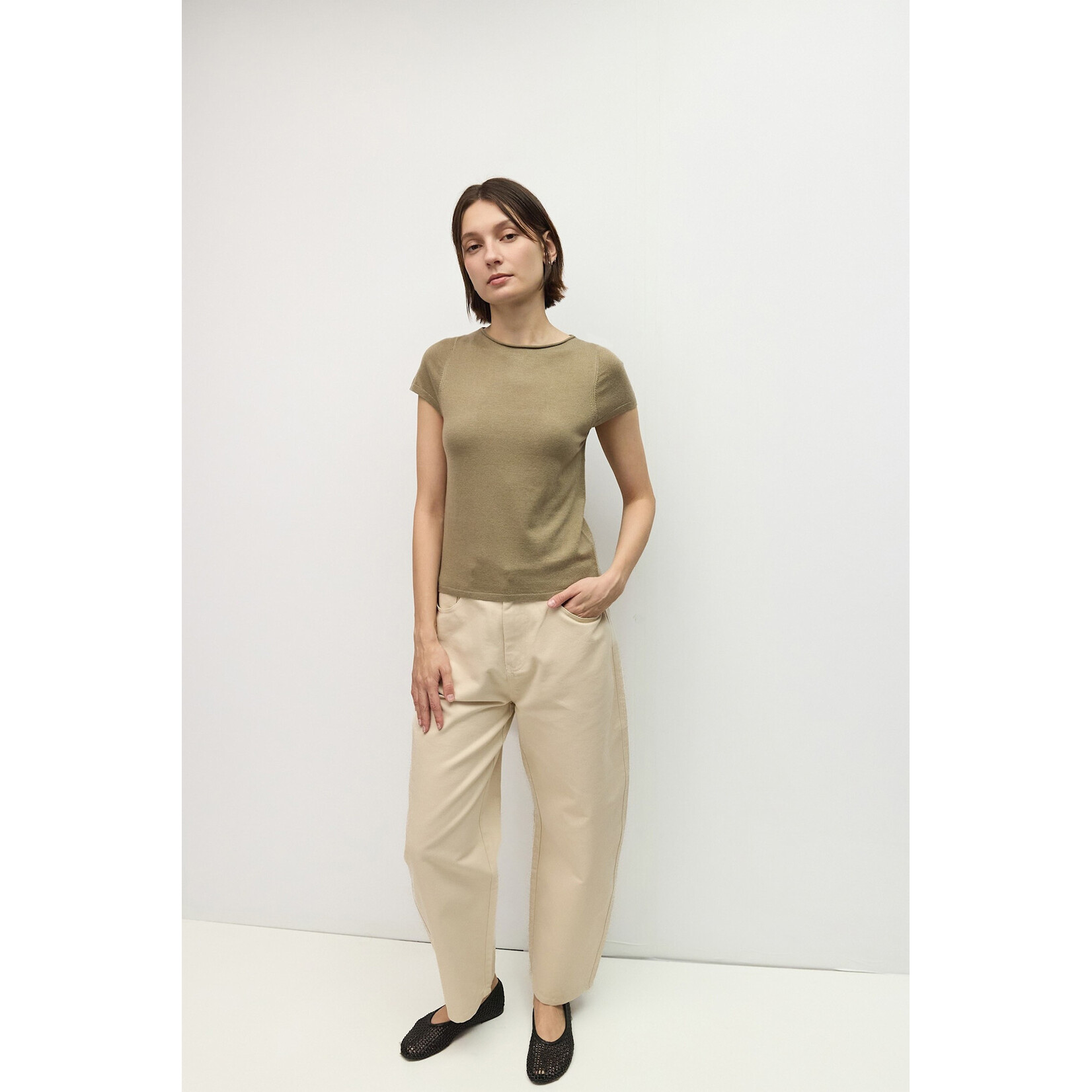 AVAILABLE IN IVORY & OLIVE