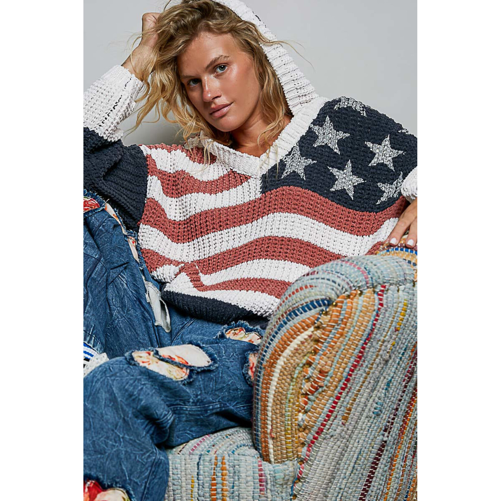 THE AMERICAN FLAG PULLOVER HOODIE