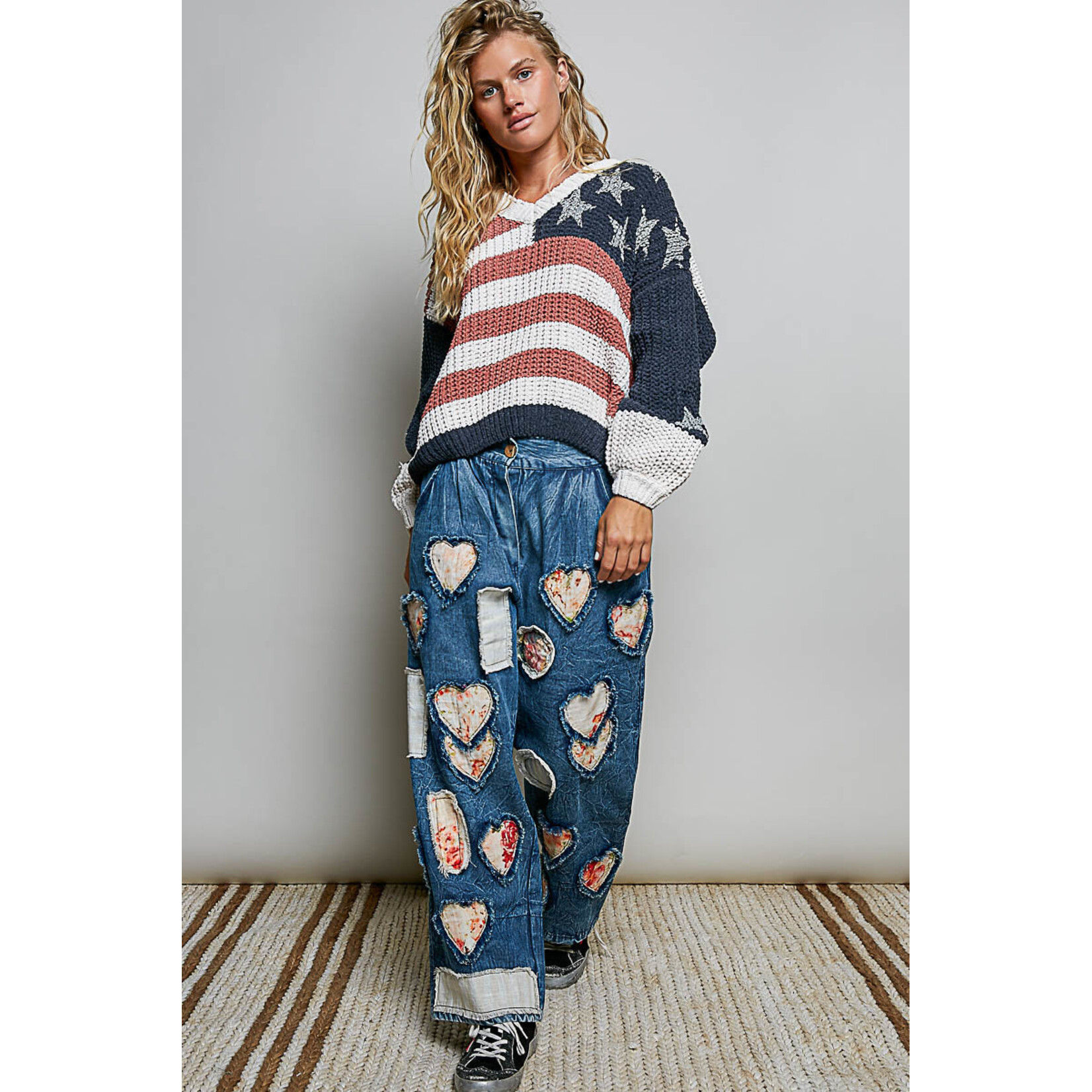 THE AMERICAN FLAG PULLOVER HOODIE