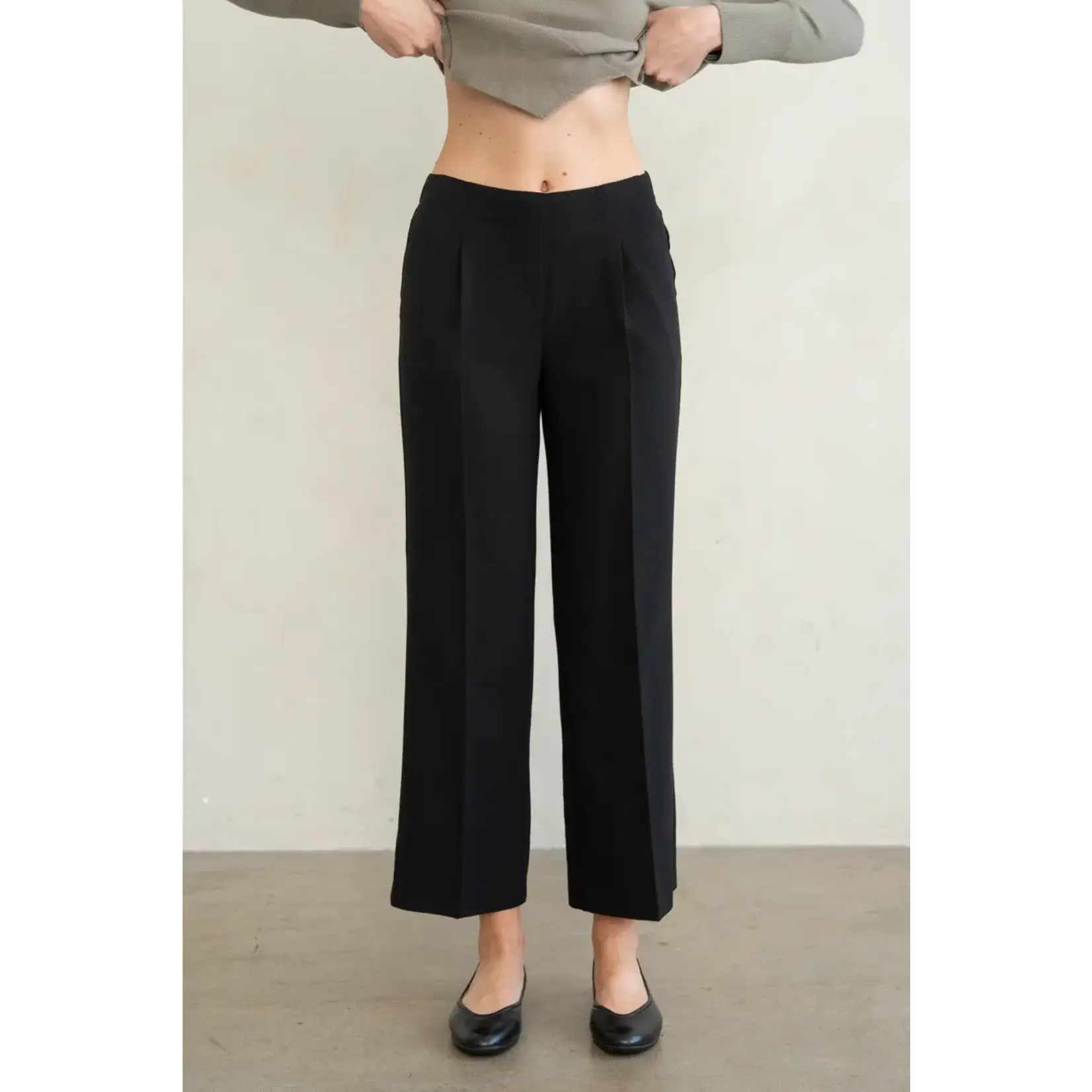 AVAILABLE IN BLACK AND CHARCOAL