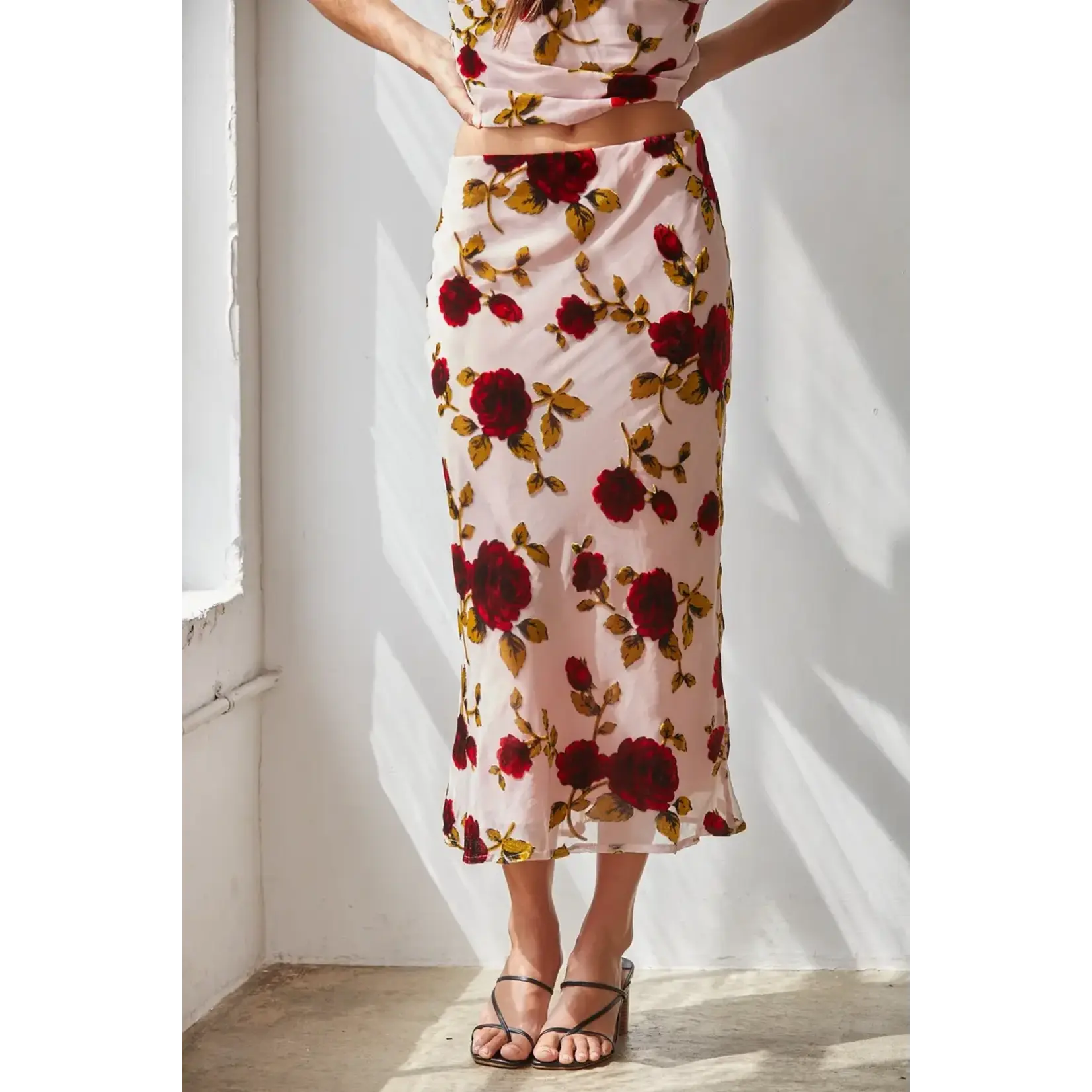 PAIRS WITH OUR ROSANN TOP