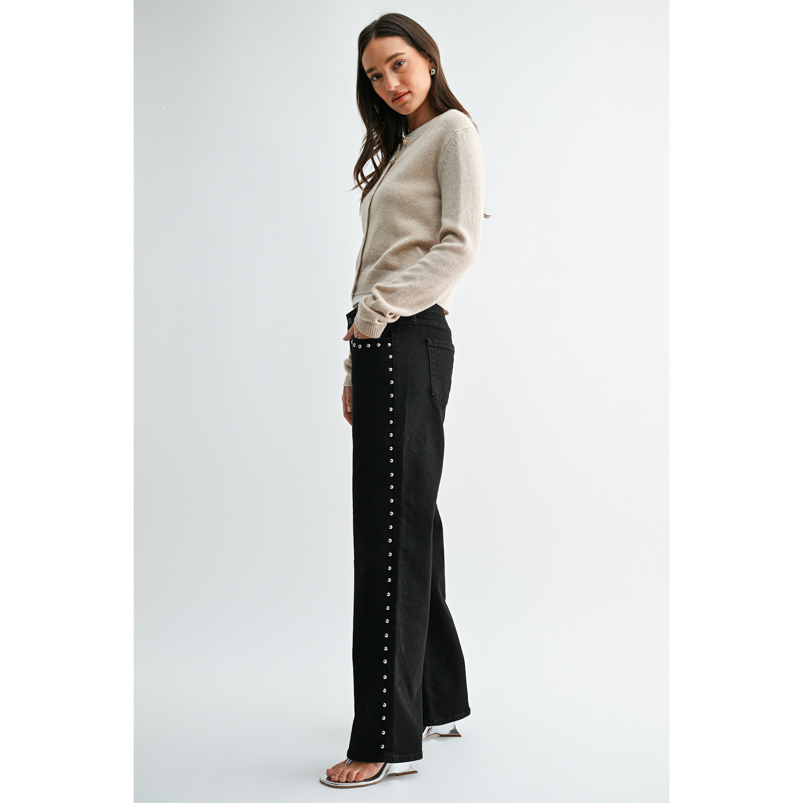 Just black denim/just usa JUST BLACK DENIM LOW RISE STUDDED BAGGY JEAN