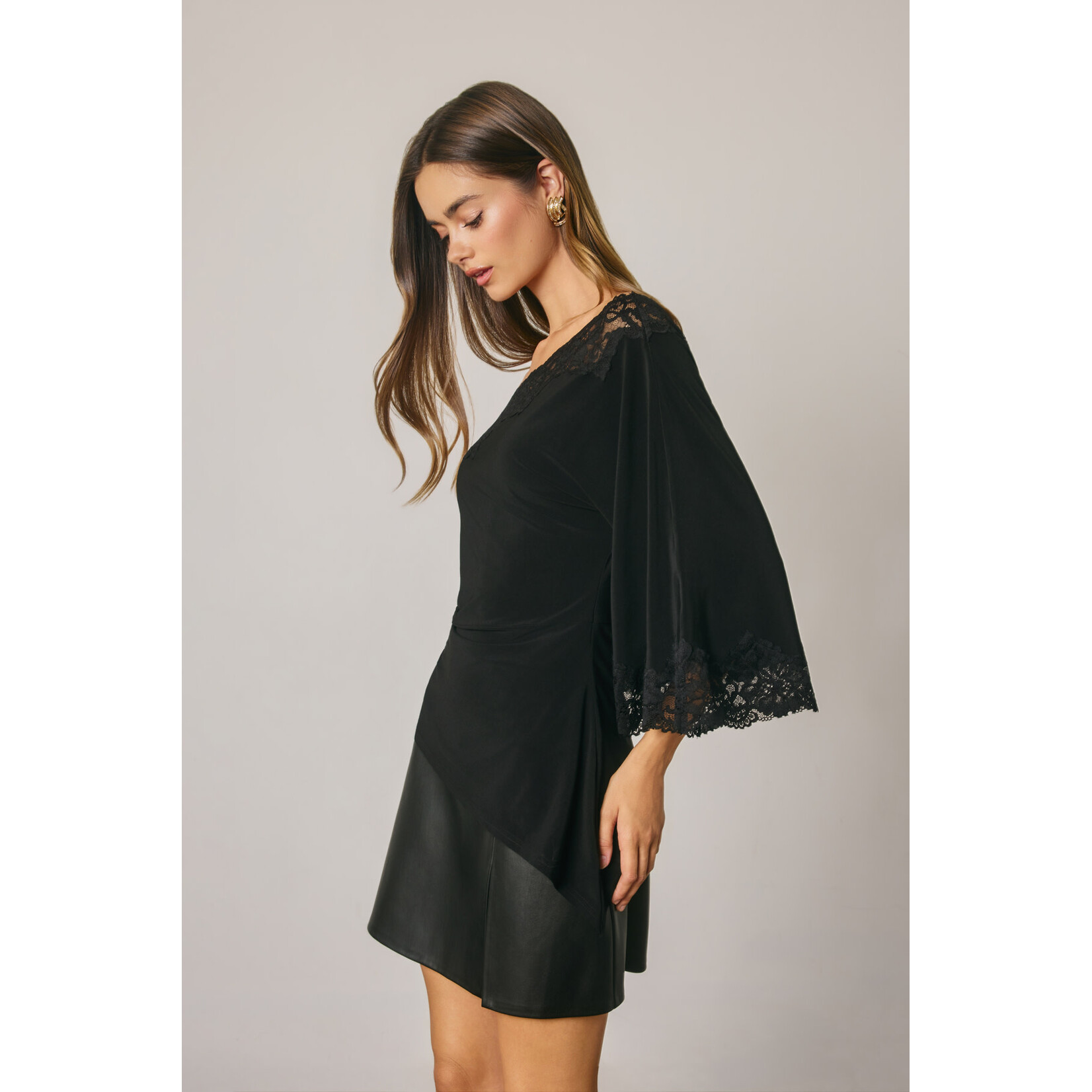 AVAILABLE IN BLACK AND MERLOT