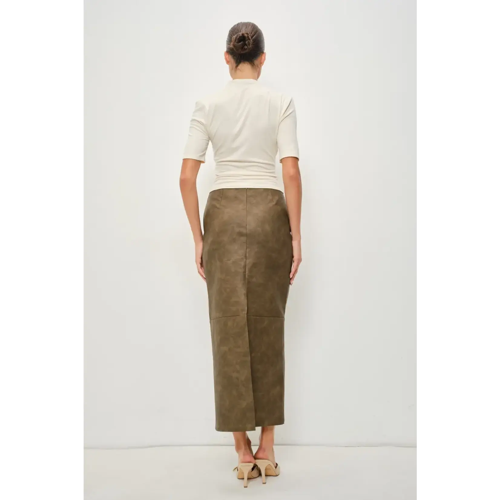 THE KYLIE TOP