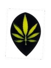 Poly Royal Cannabis Leaf Pear Poly Royal Hard Dart Flight