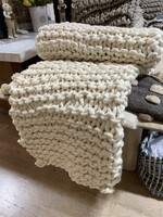 Saro Chunky Knit Throw - Ivory