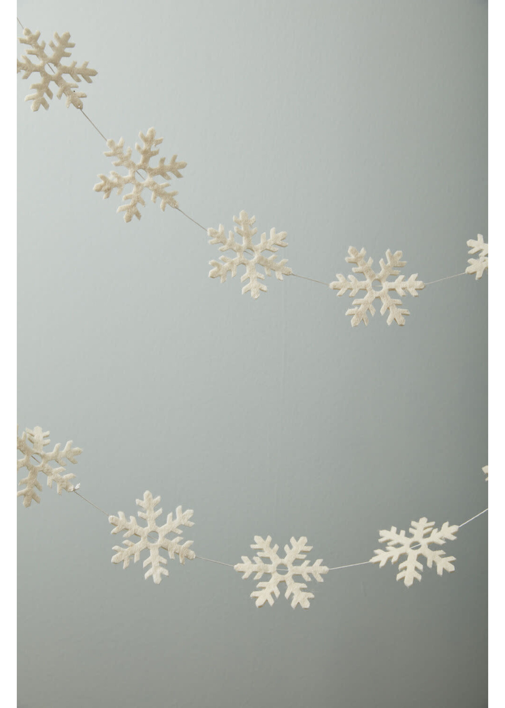 Snowy  Garland 72"