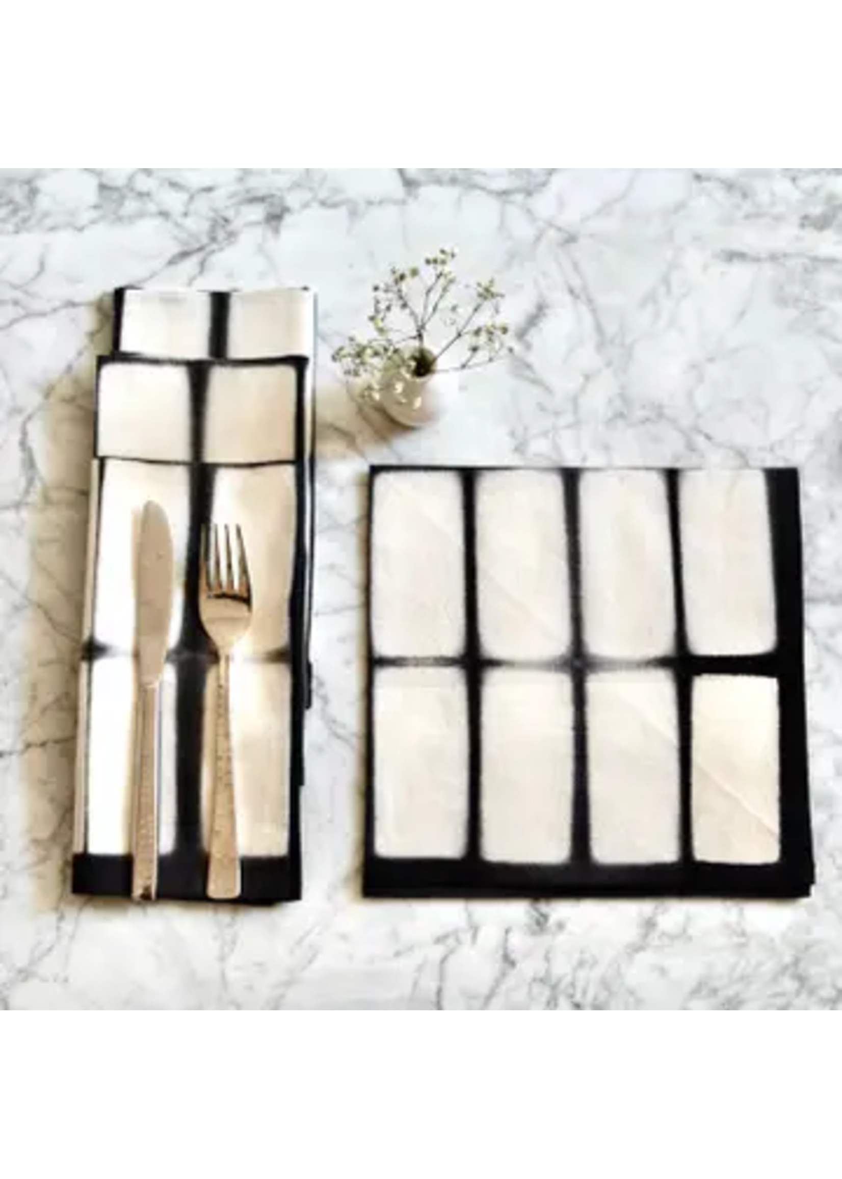 Sobremesa Black Cotton Dinner Napkins, Rectangle Itajime Design, Linen (set of 4)